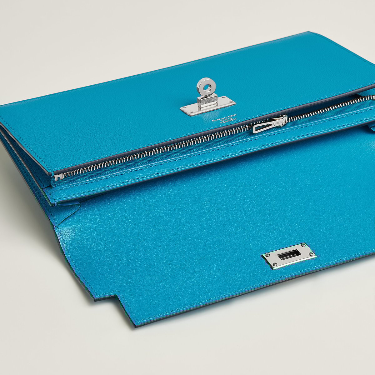 Bleu Frida Kelly Pocket Long Wallet