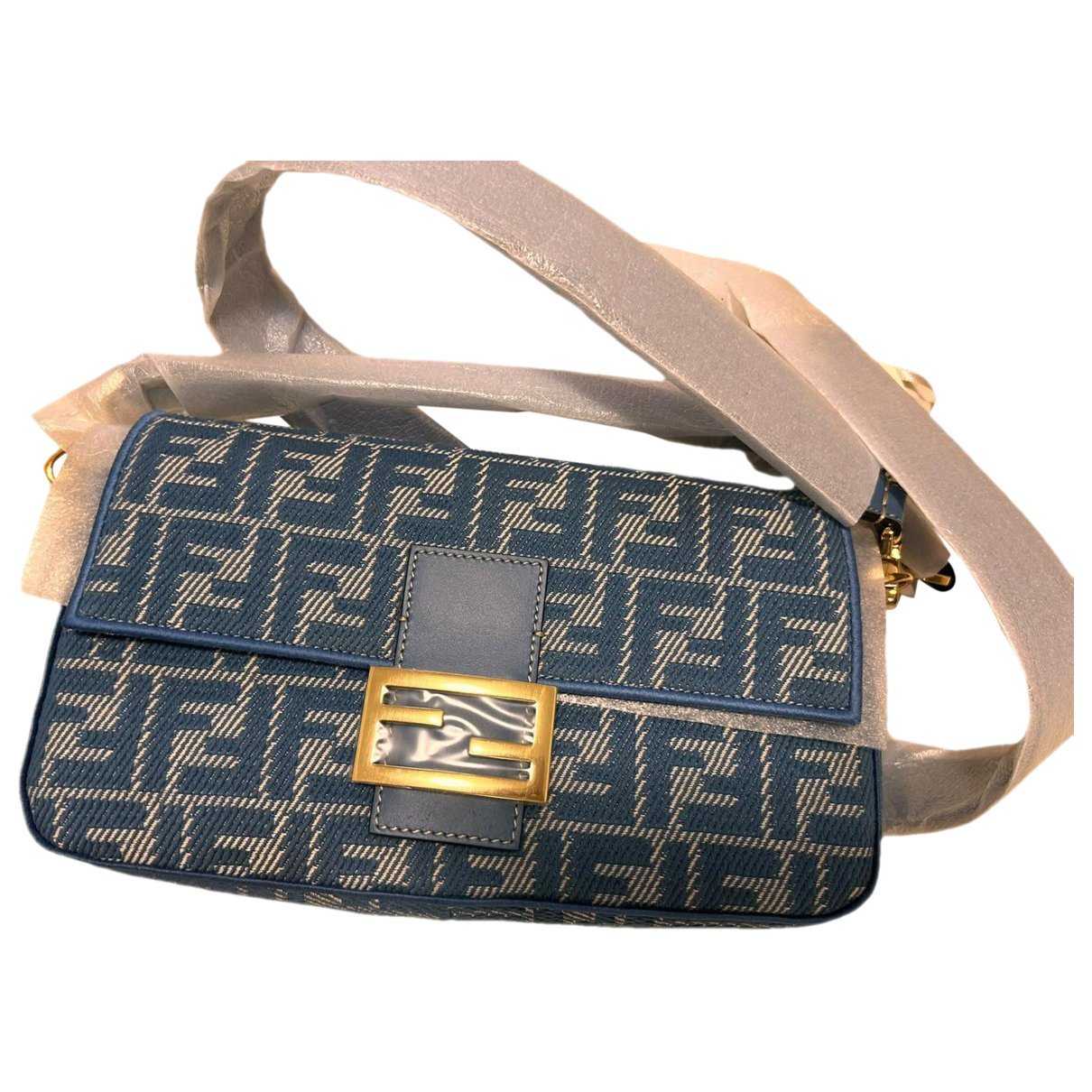 Baguette handbag
