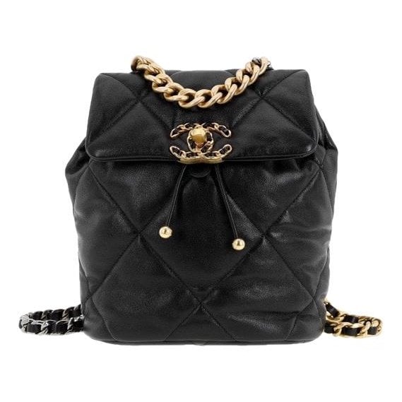 Chanel 19 leather handbag