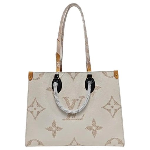 Onthego leather handbag