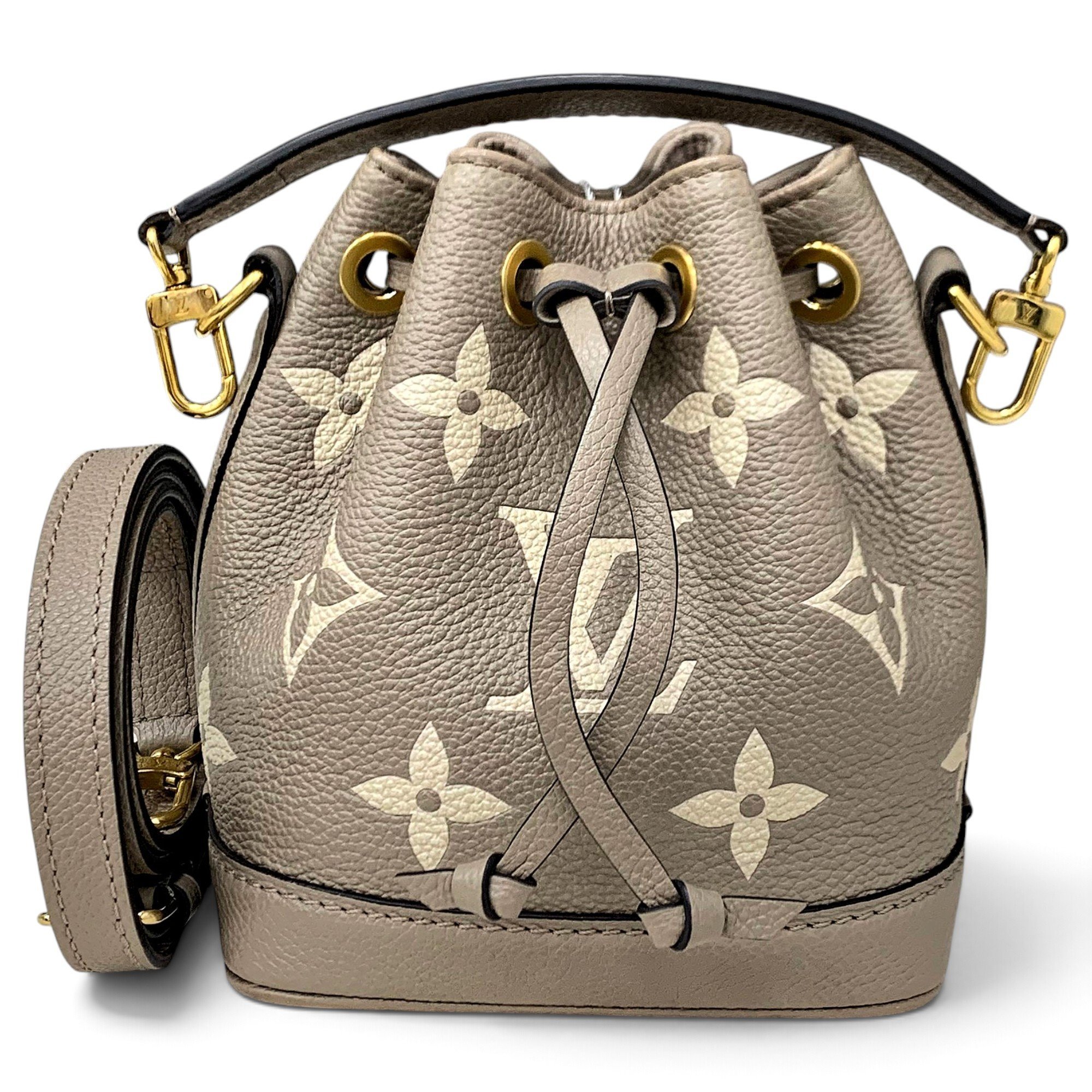 Nano Noé leather handbag