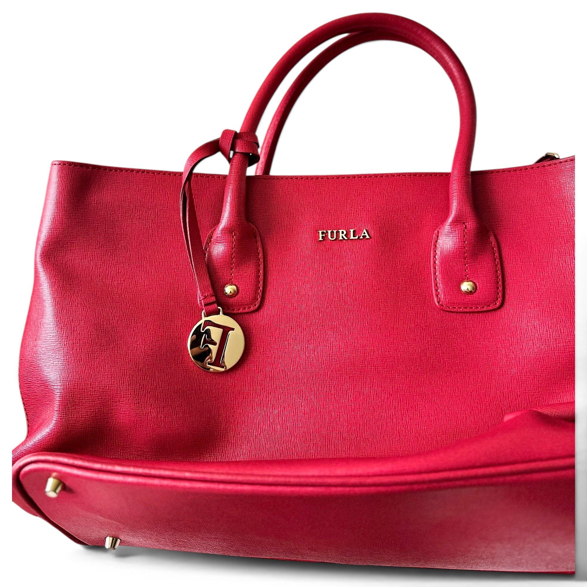 Leather tote