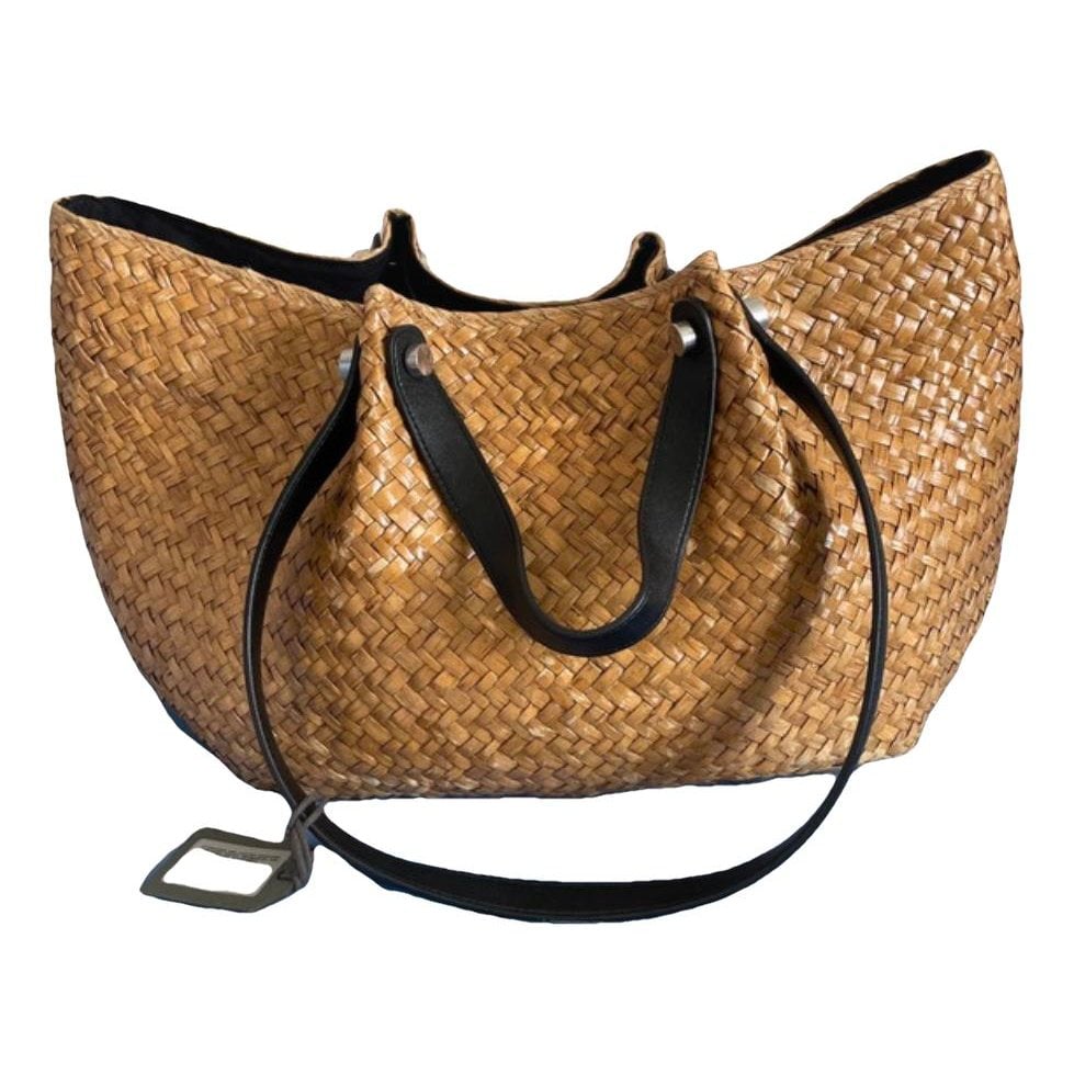 Leather tote