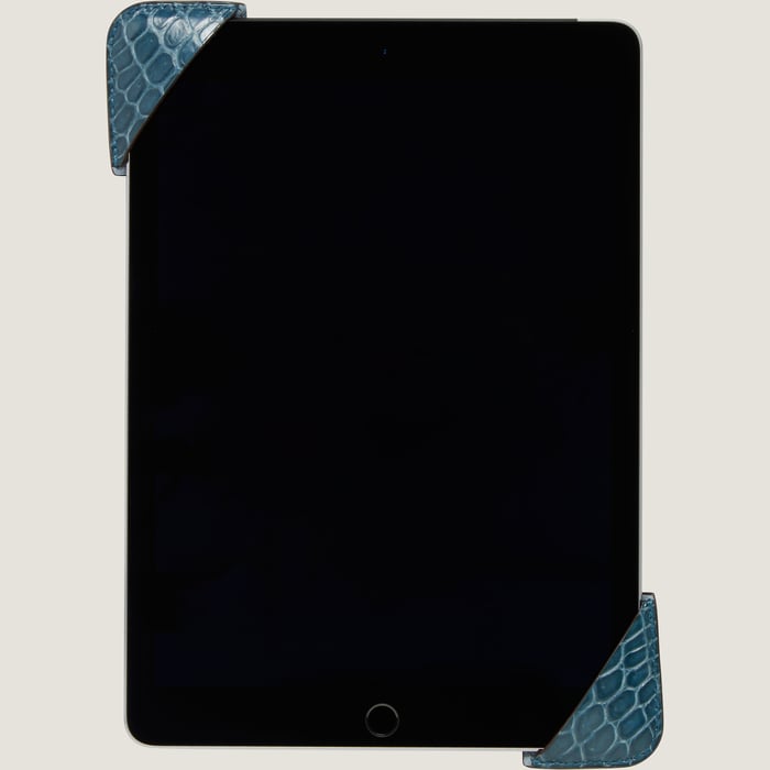 Bleu Tablet Holder