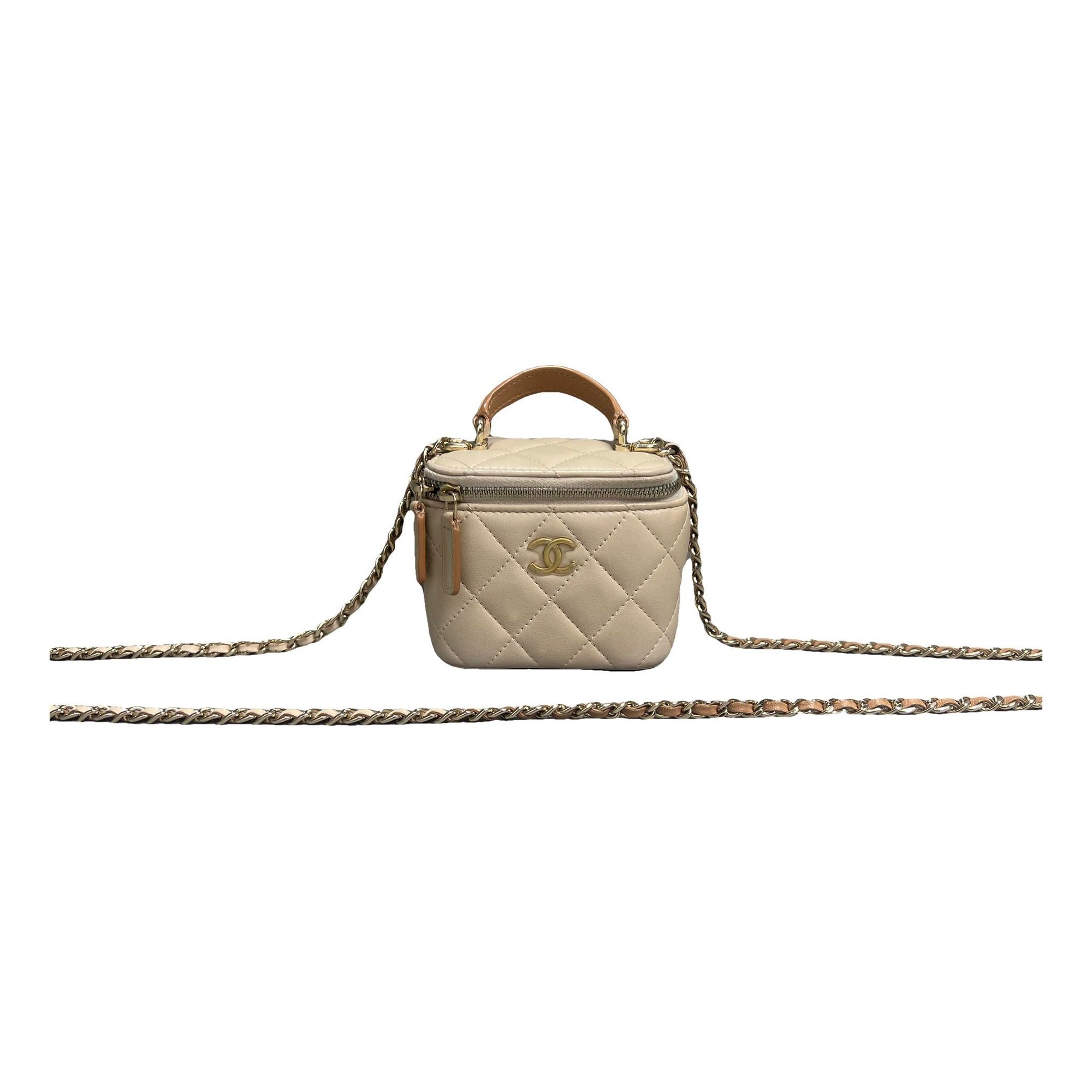 Trendy CC Vanity leather handbag