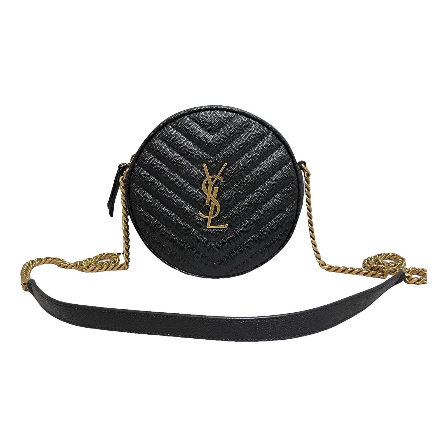 Vinyle leather handbag
