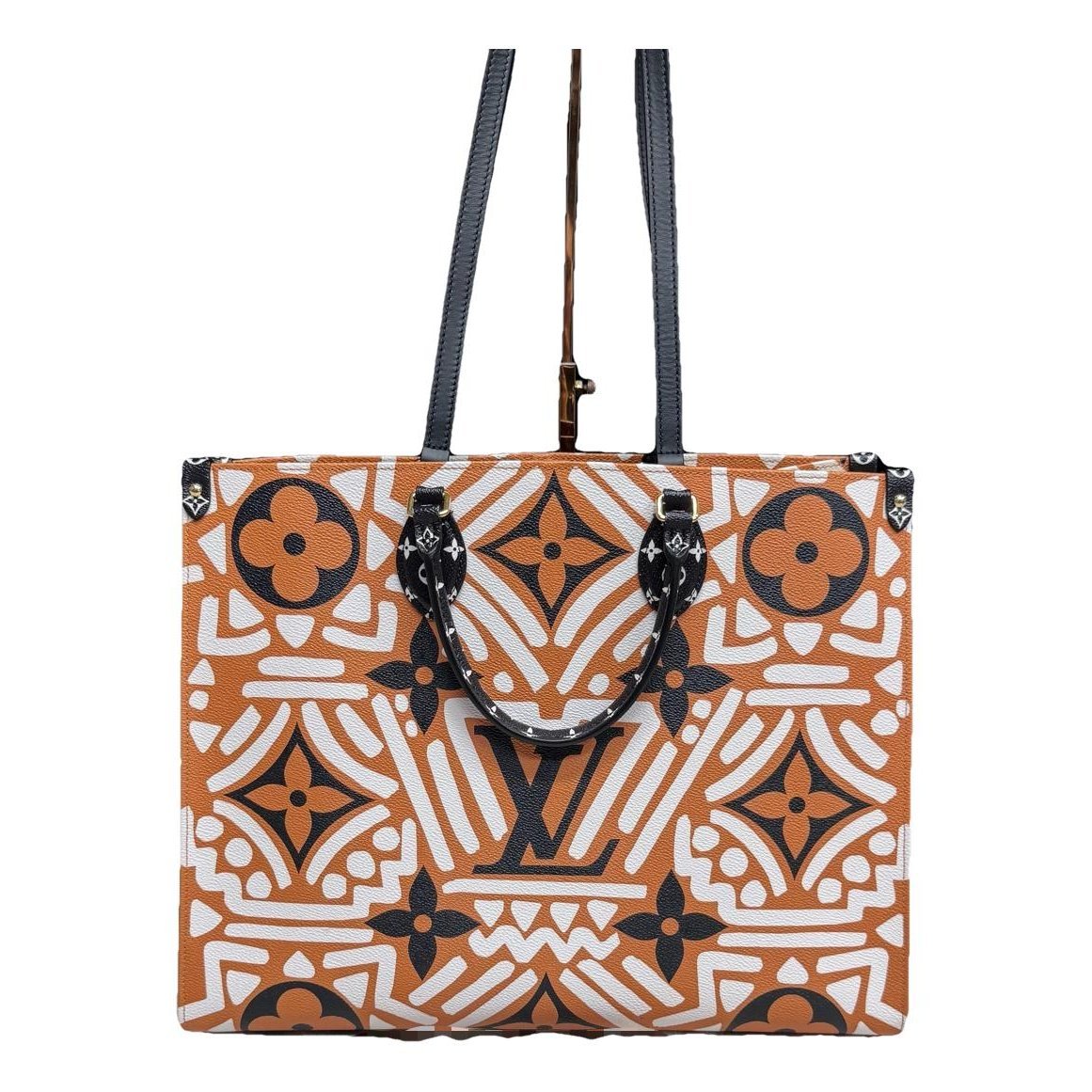Onthego leather handbag
