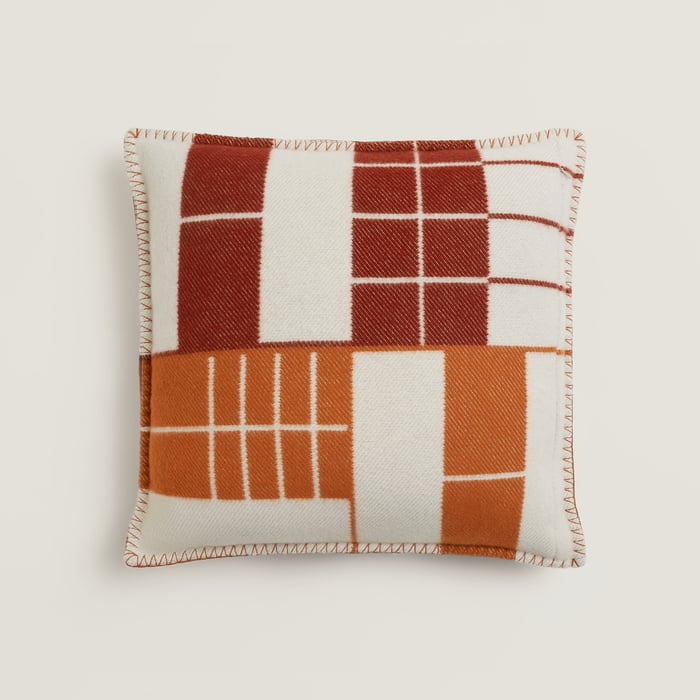 Atelier d'Artiste Pillow