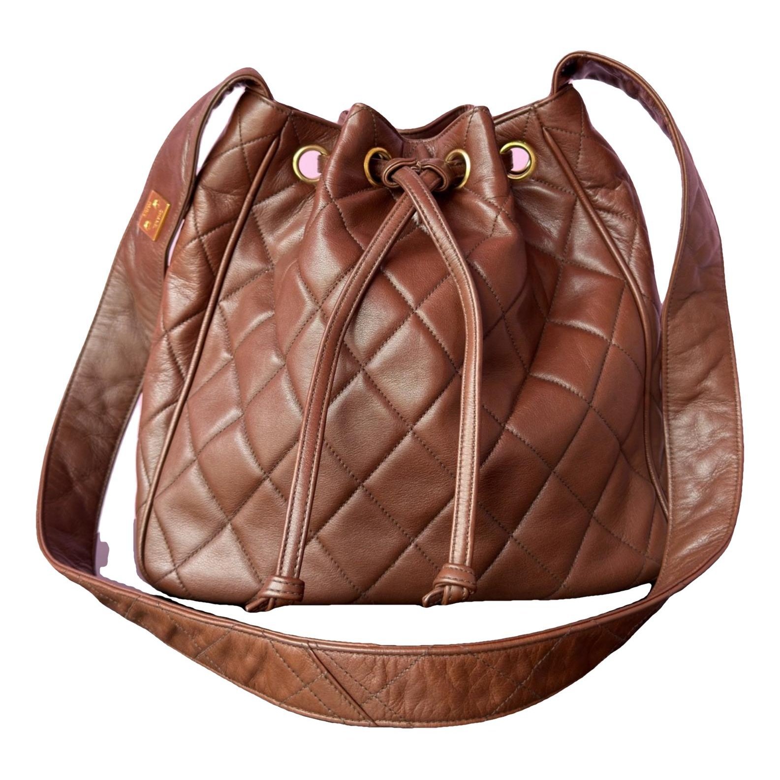 Chanel 25 leather handbag