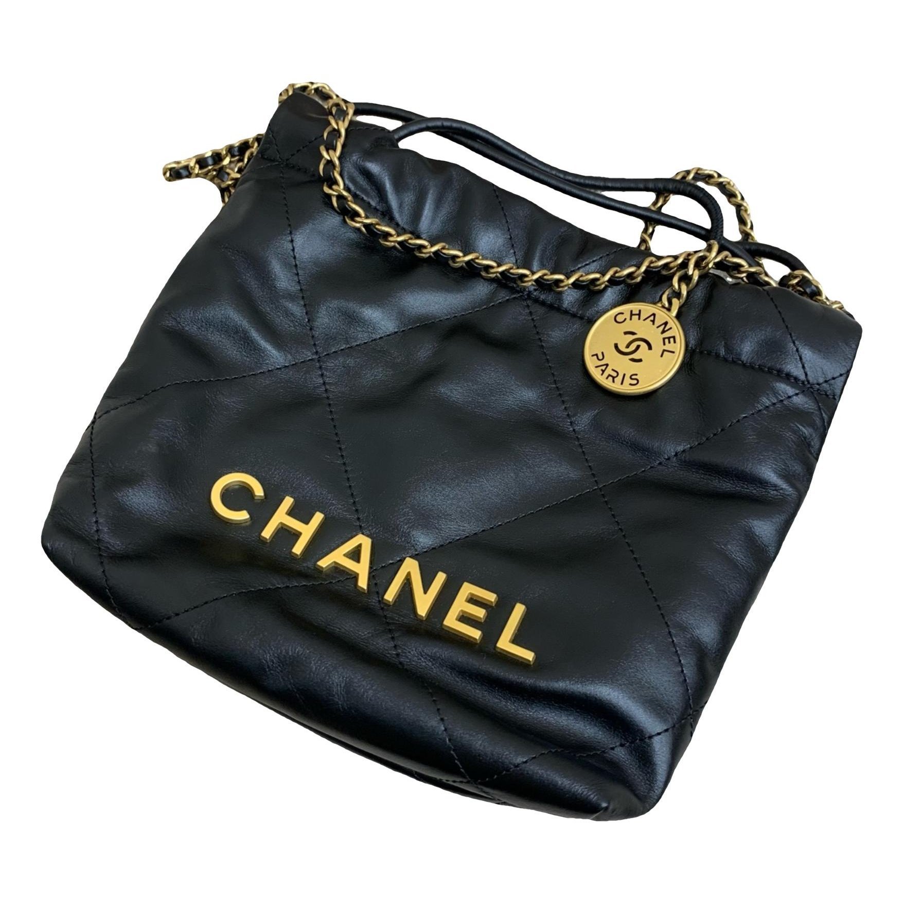 Chanel 22 leather crossbody bag