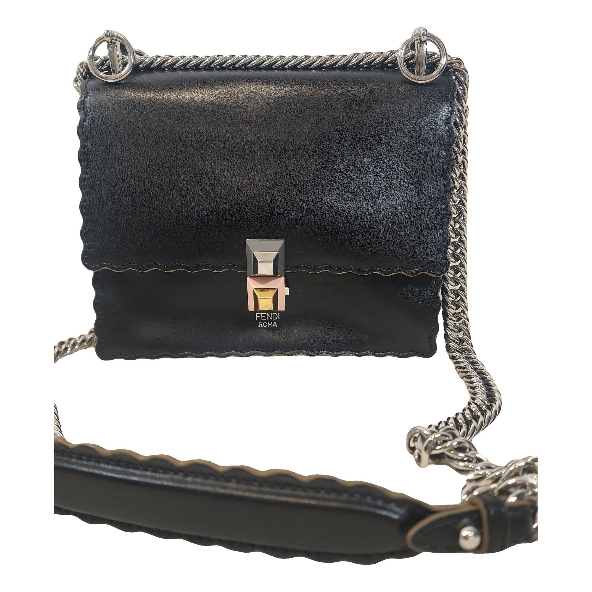 Kan I leather bag
