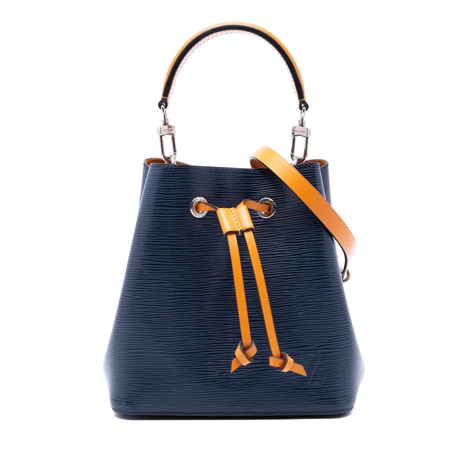 Bucket leather handbag