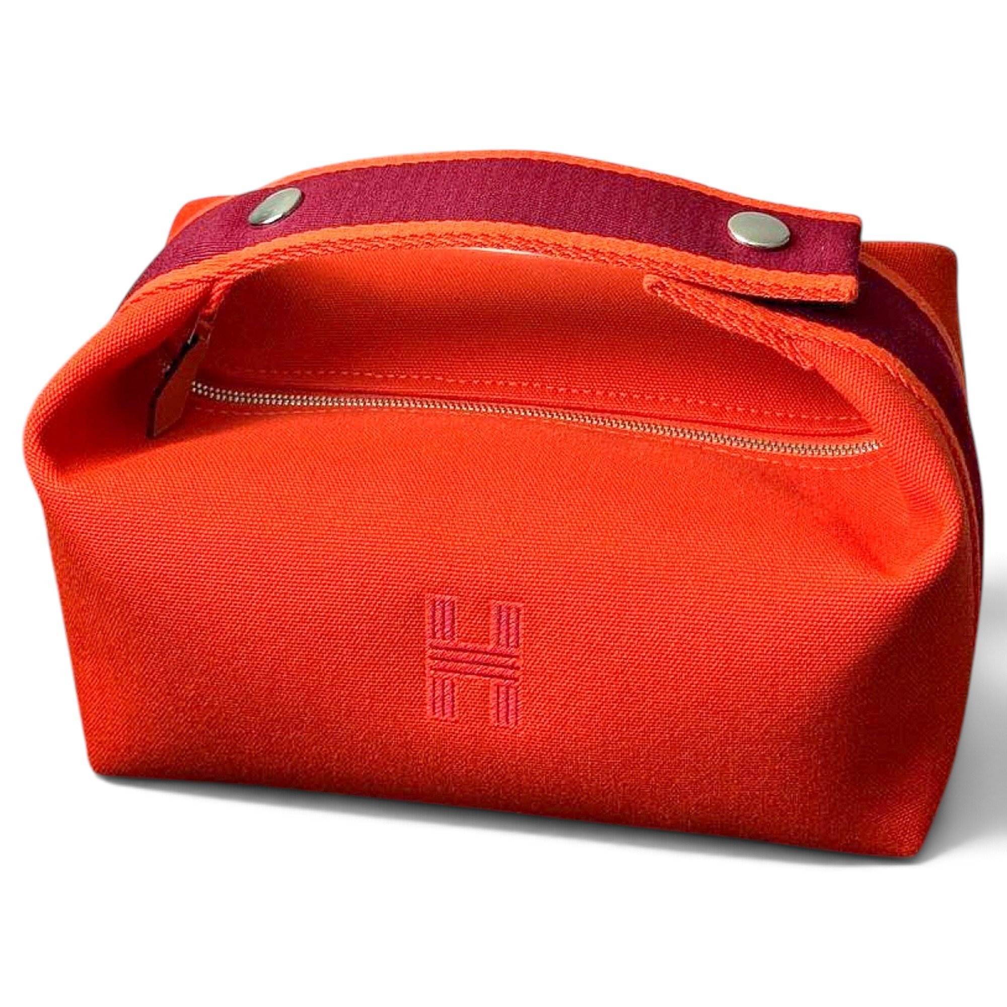 Bride à brac cloth vanity case