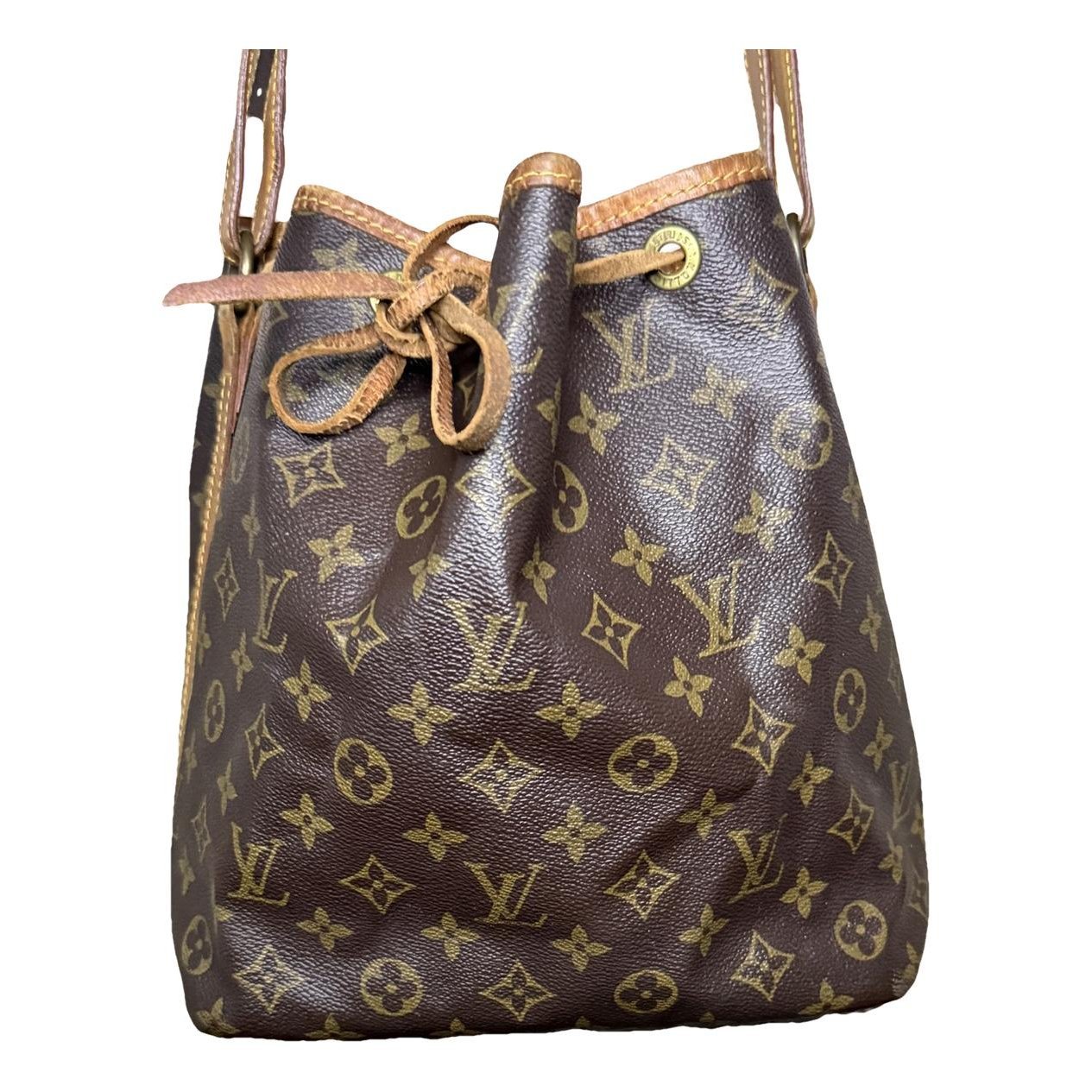 Noé leather handbag