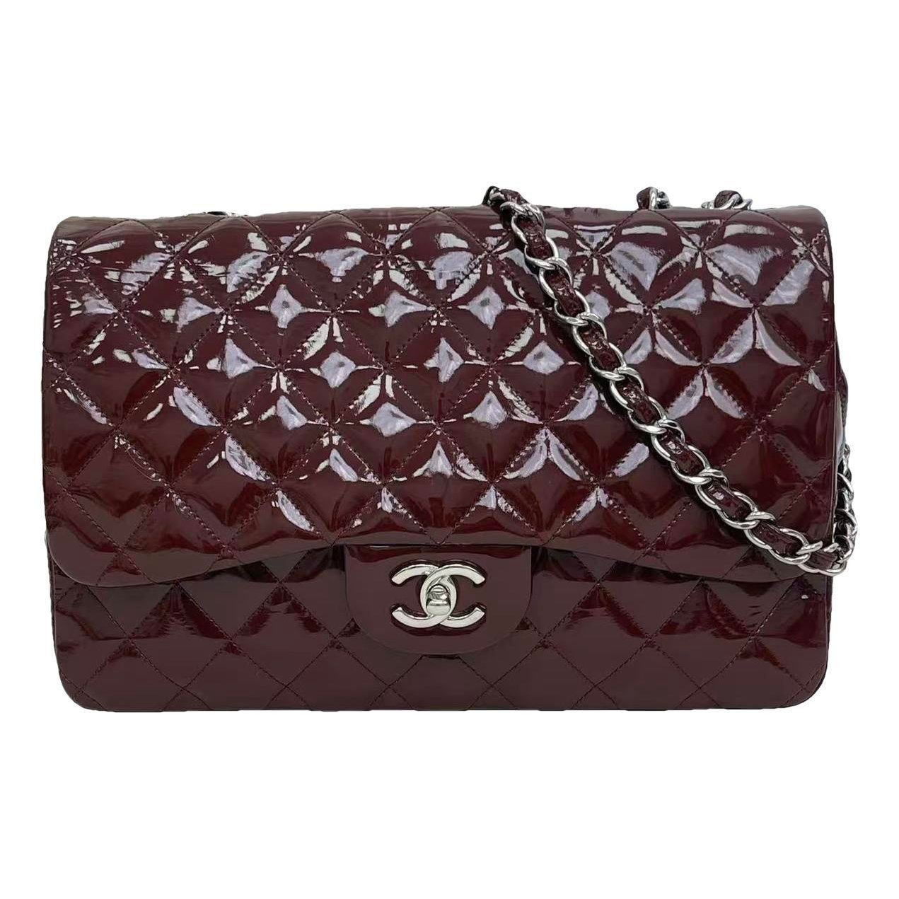 Timeless/Classique patent leather handbag