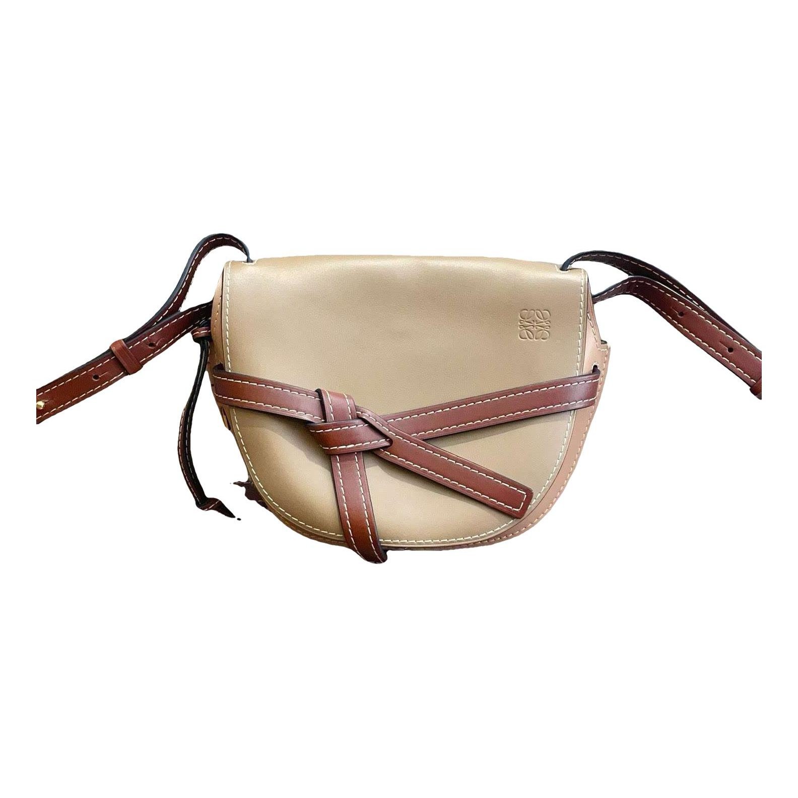 Gate leather handbag