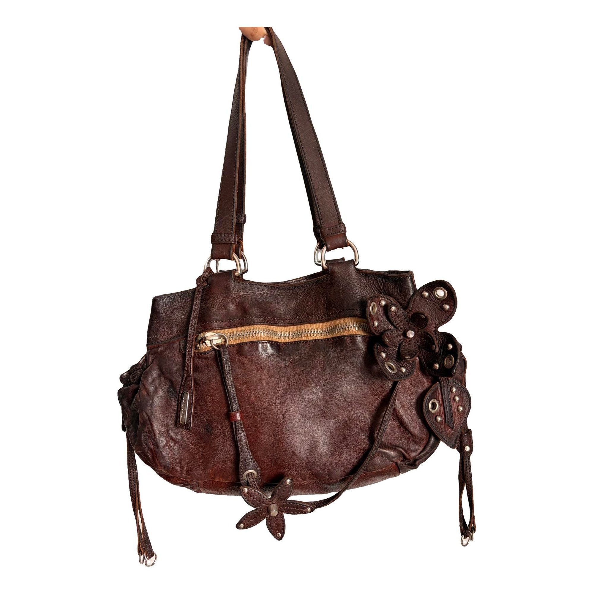 Pocket leather handbag