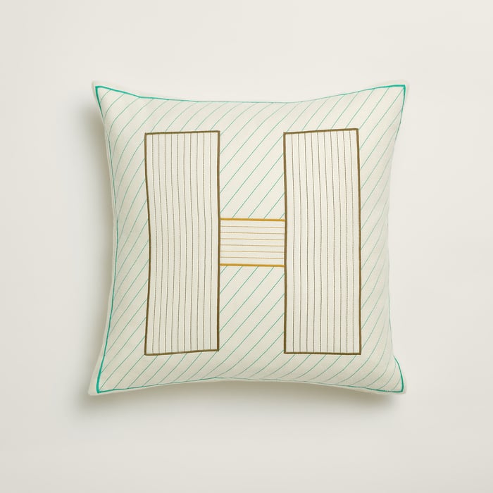 Écru Objets Du Faubourg H Pillow