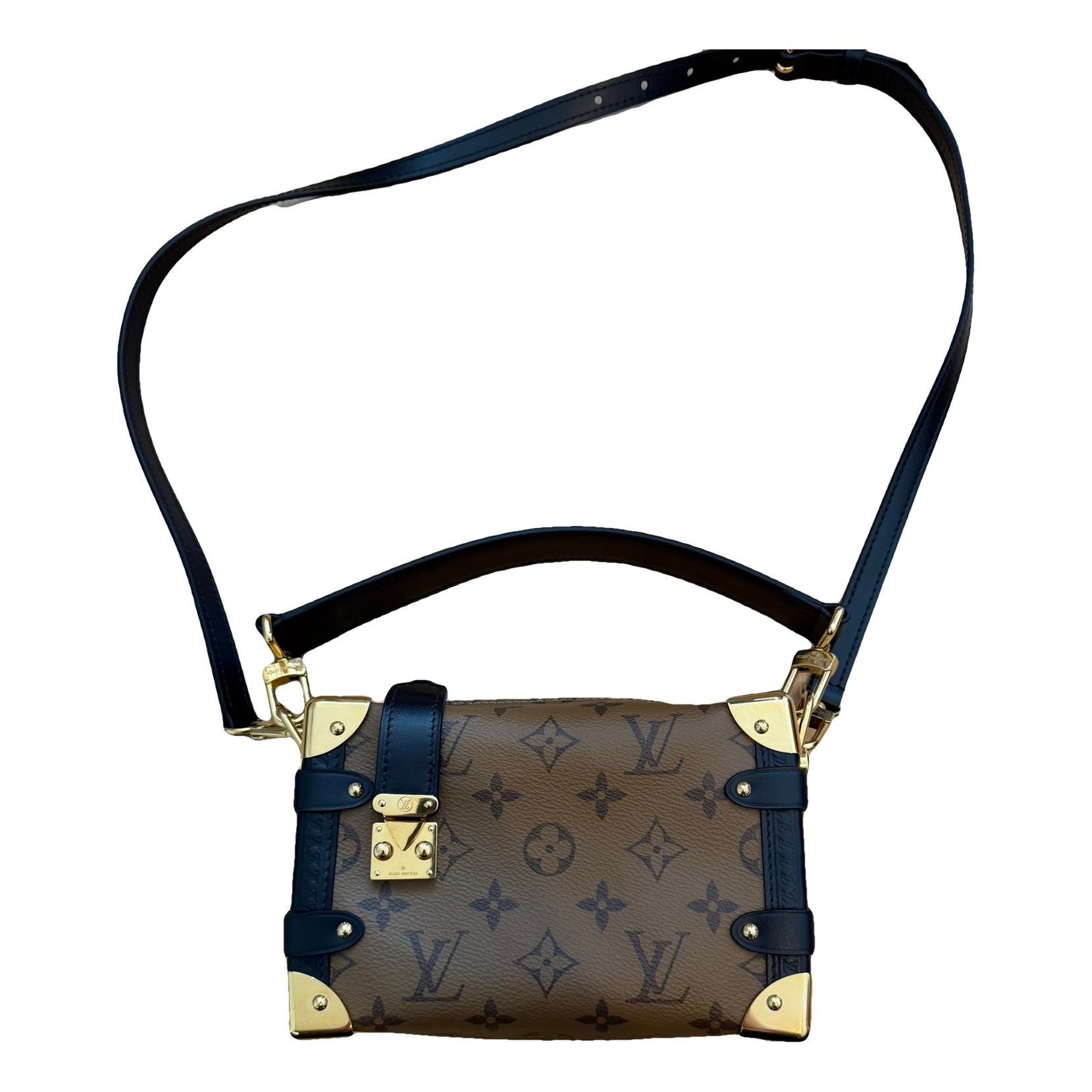 Side Trunk leather handbag