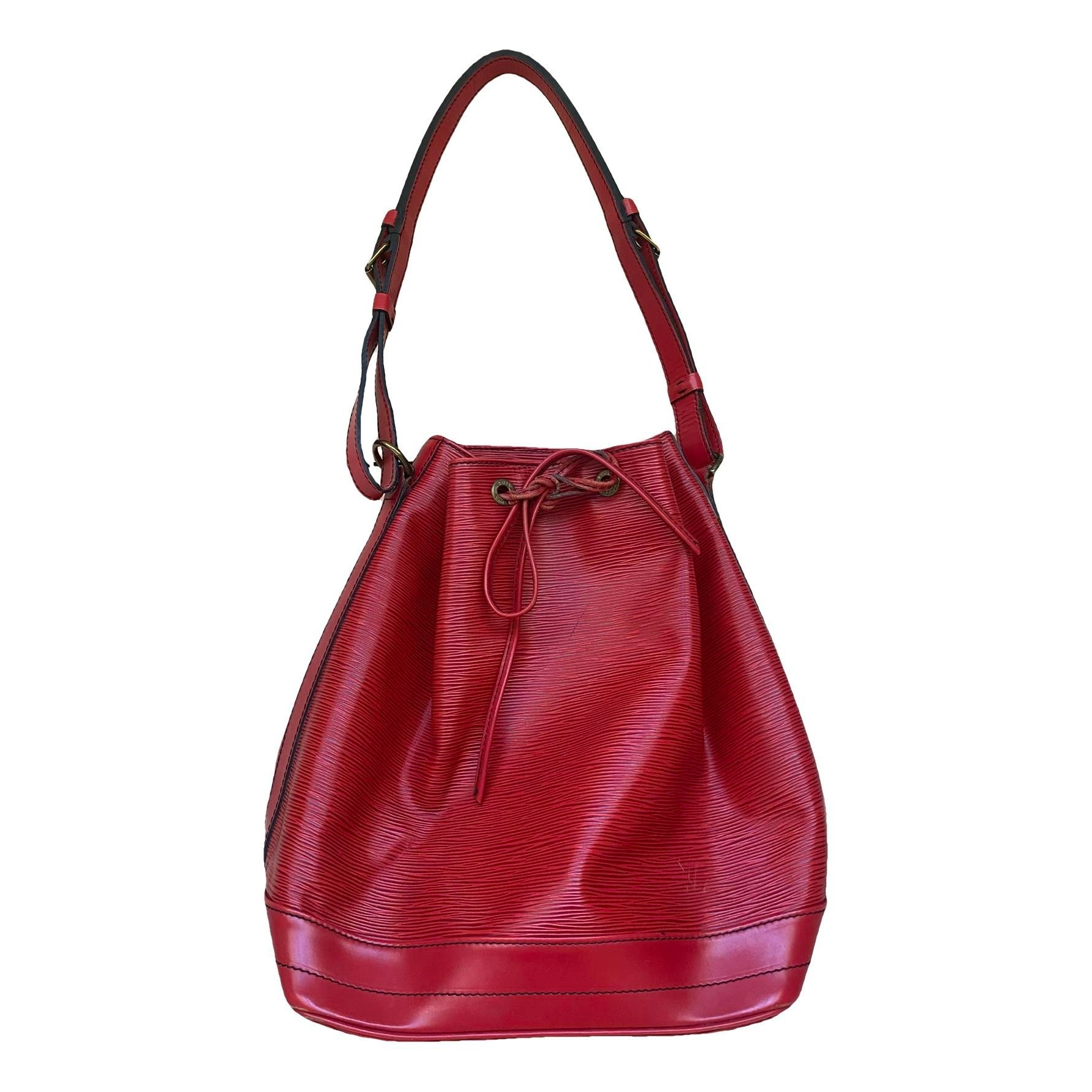 Noé leather handbag
