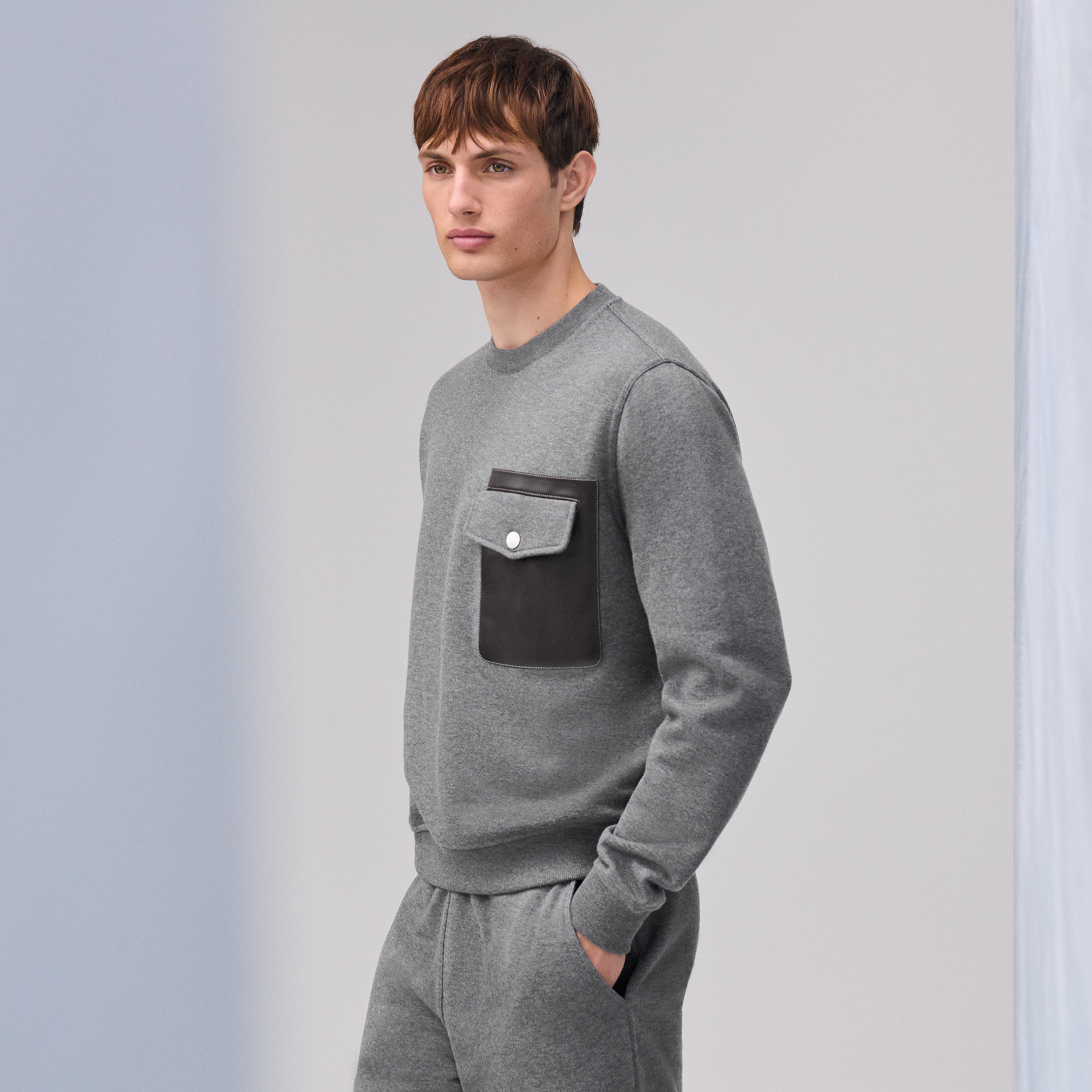 "Empreintes sellier cuir" crewneck sweater