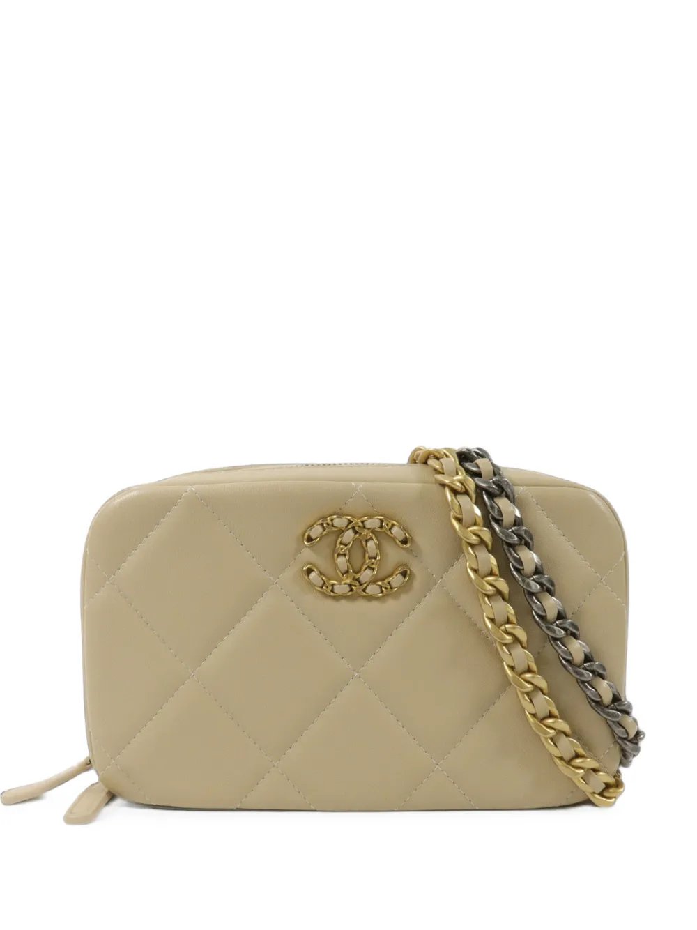 Chanel 19 quilted shoulder bag