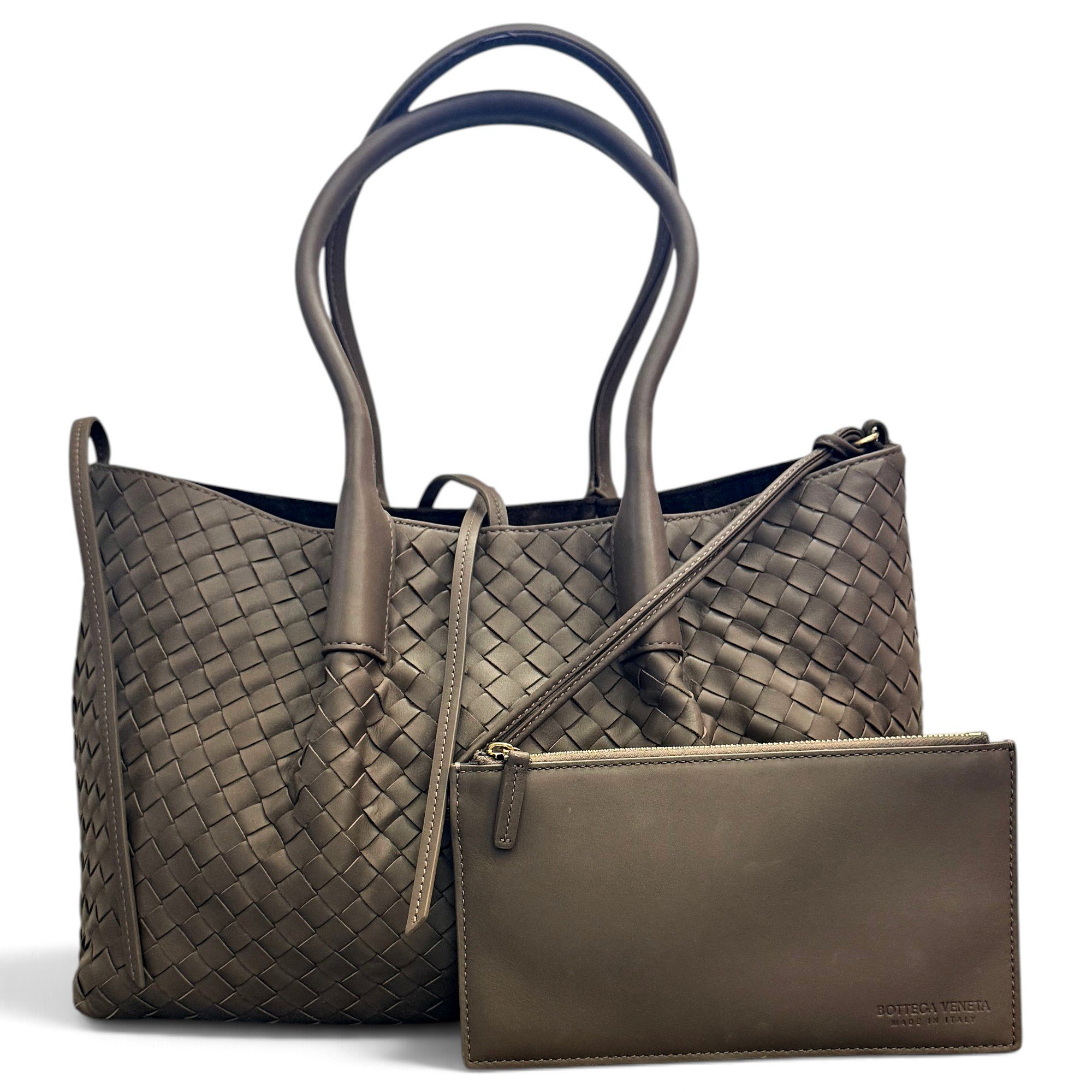 Leather tote