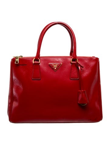 Saffiano Leather Galleria Double Zip