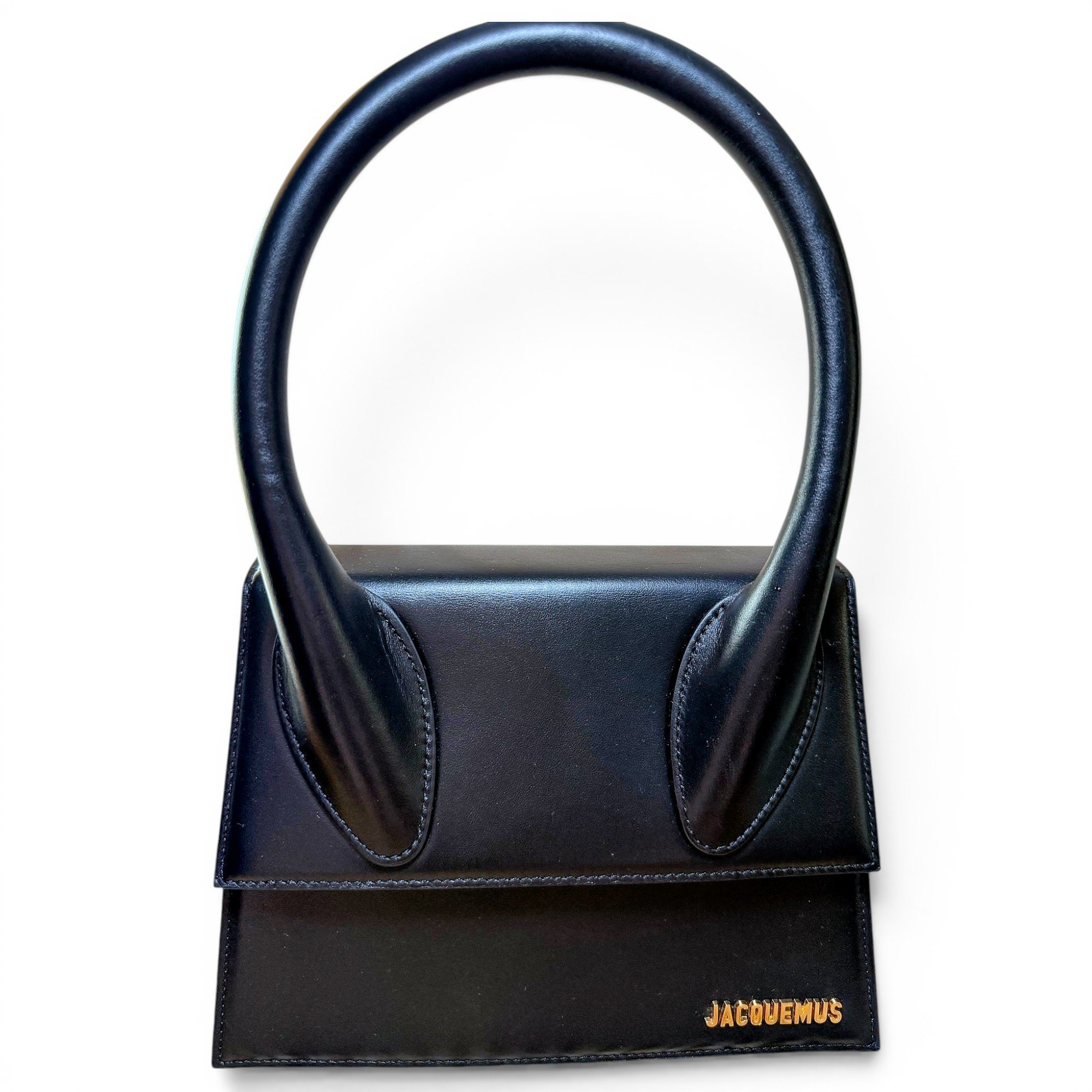 Le Grand Chiquito leather handbag