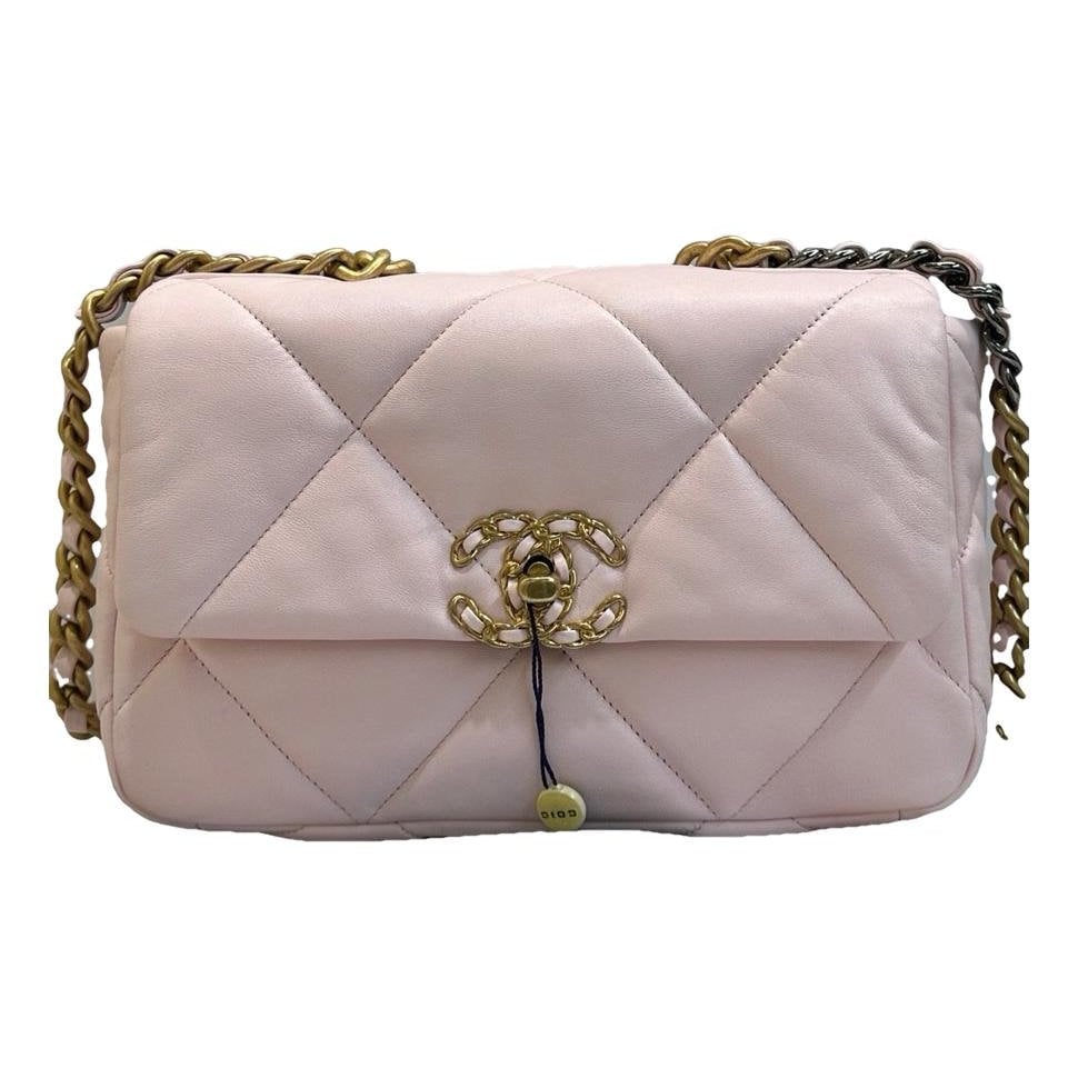Chanel 19 leather handbag