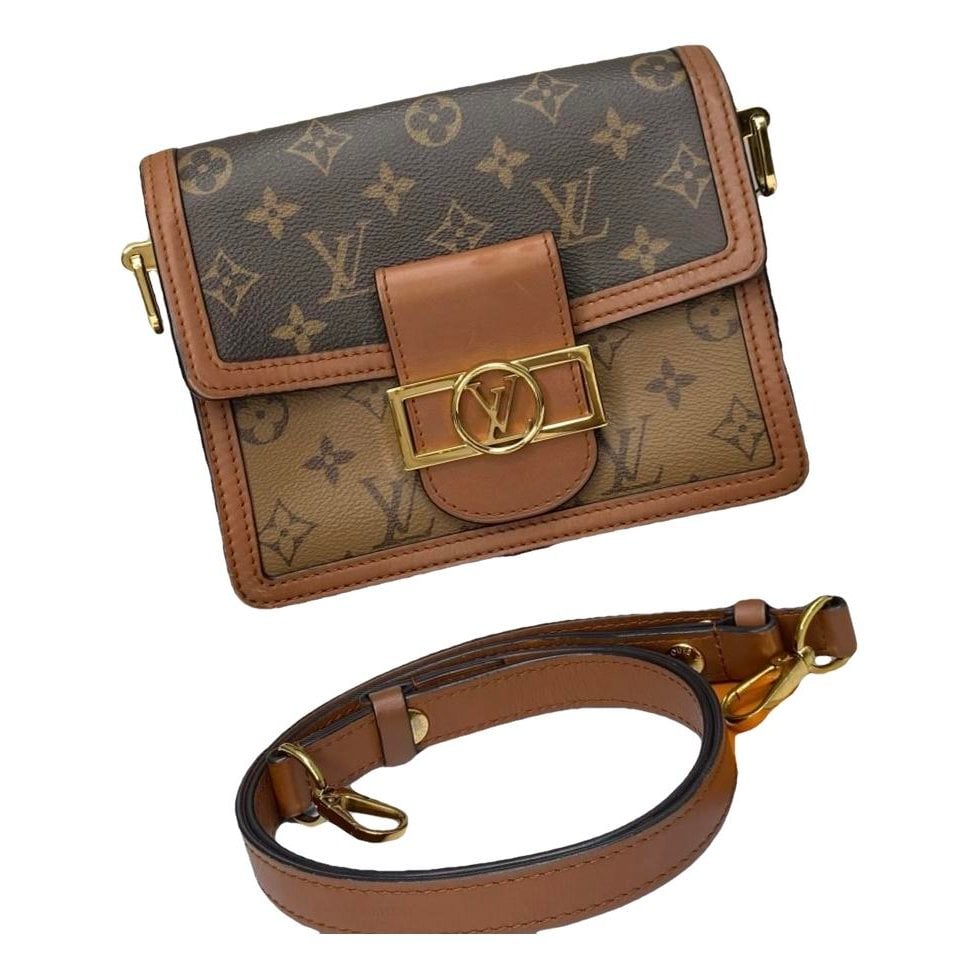 Dauphine leather handbag