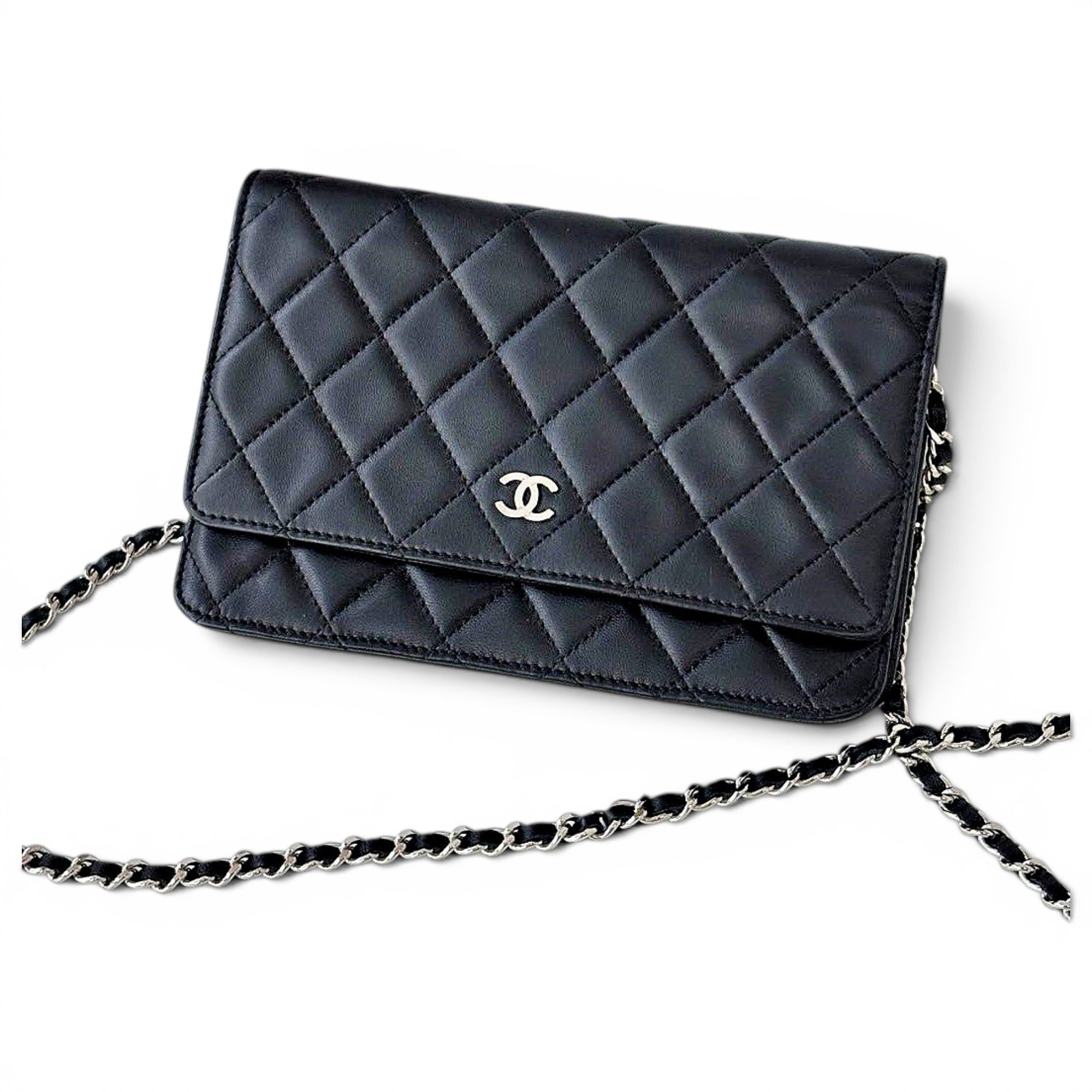 Wallet On Chain Timeless/Classique leather crossbody bag