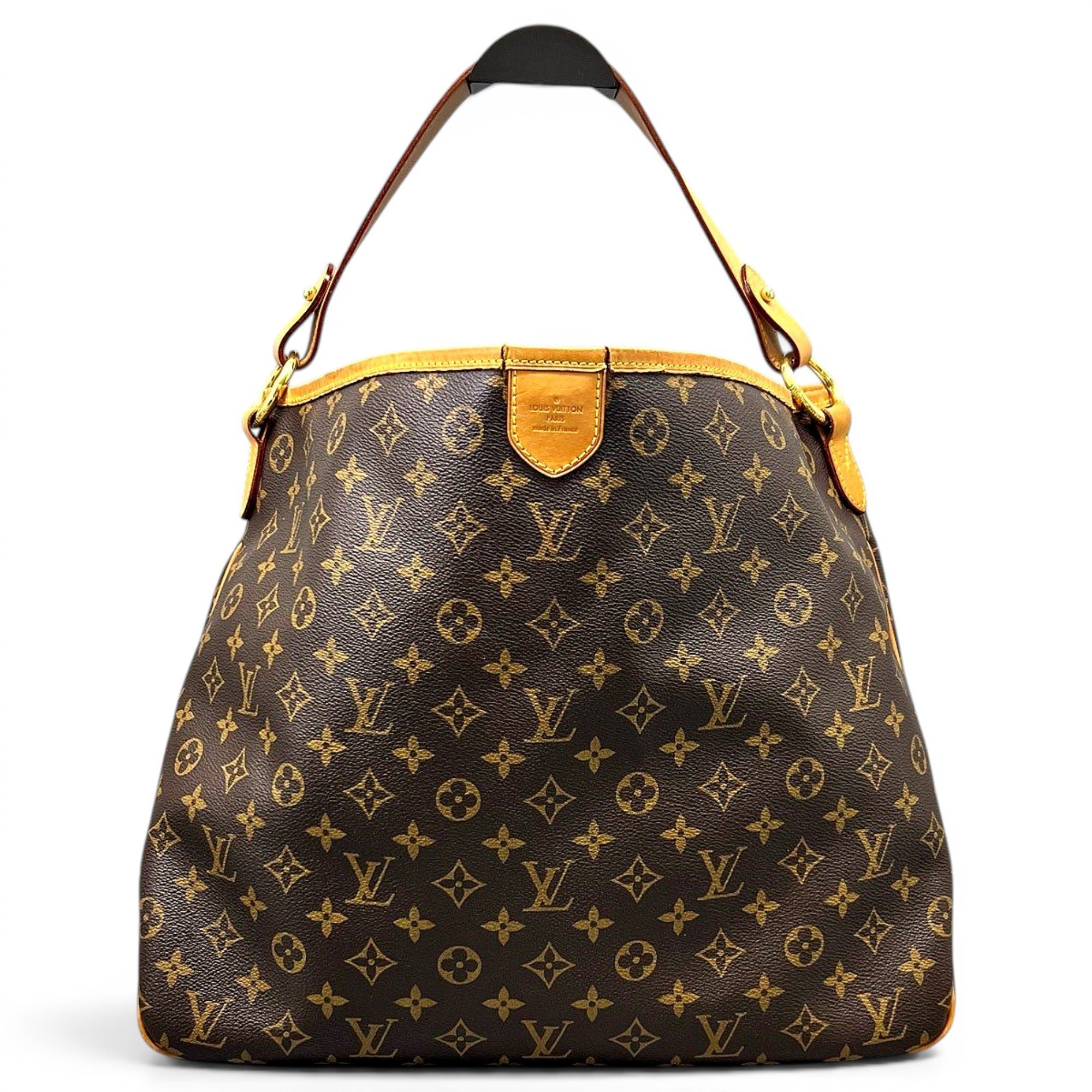Delightful leather handbag
