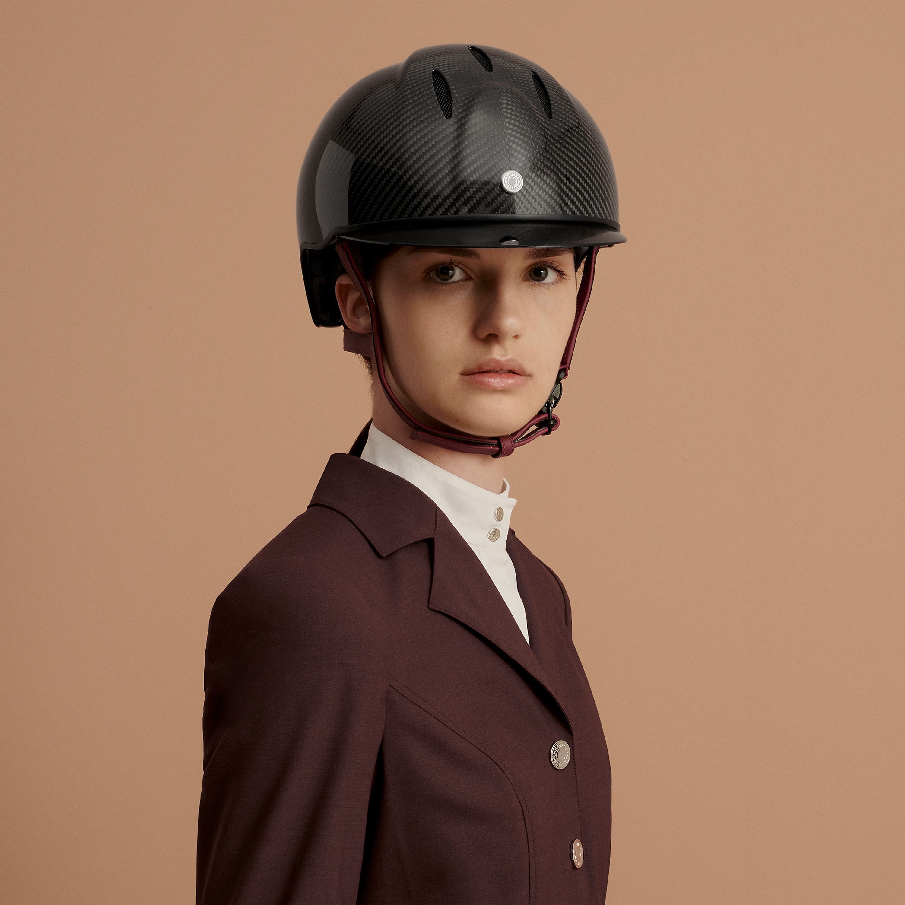Carbone riding helmet