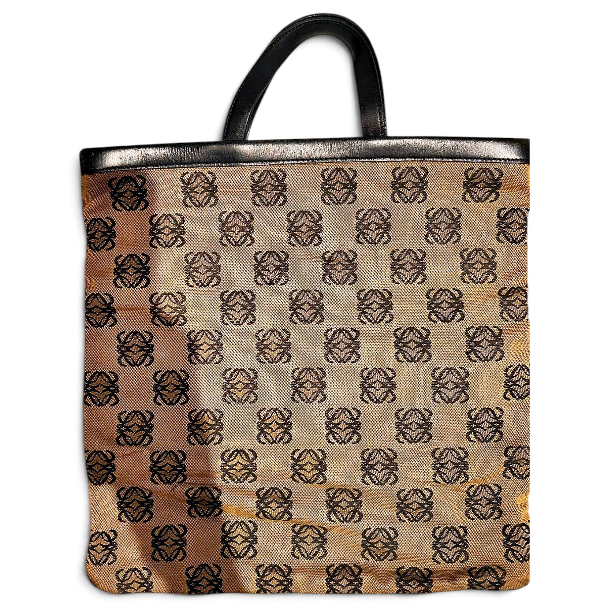 Anagram tote
