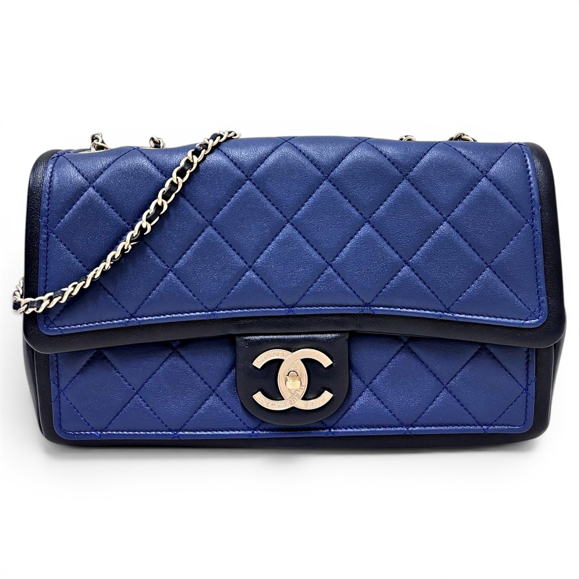 Timeless/Classique leather crossbody bag
