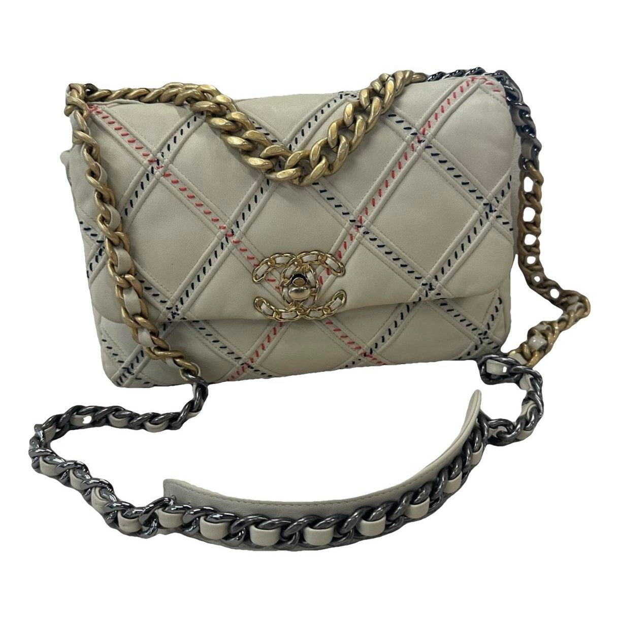 Chanel 19 leather handbag