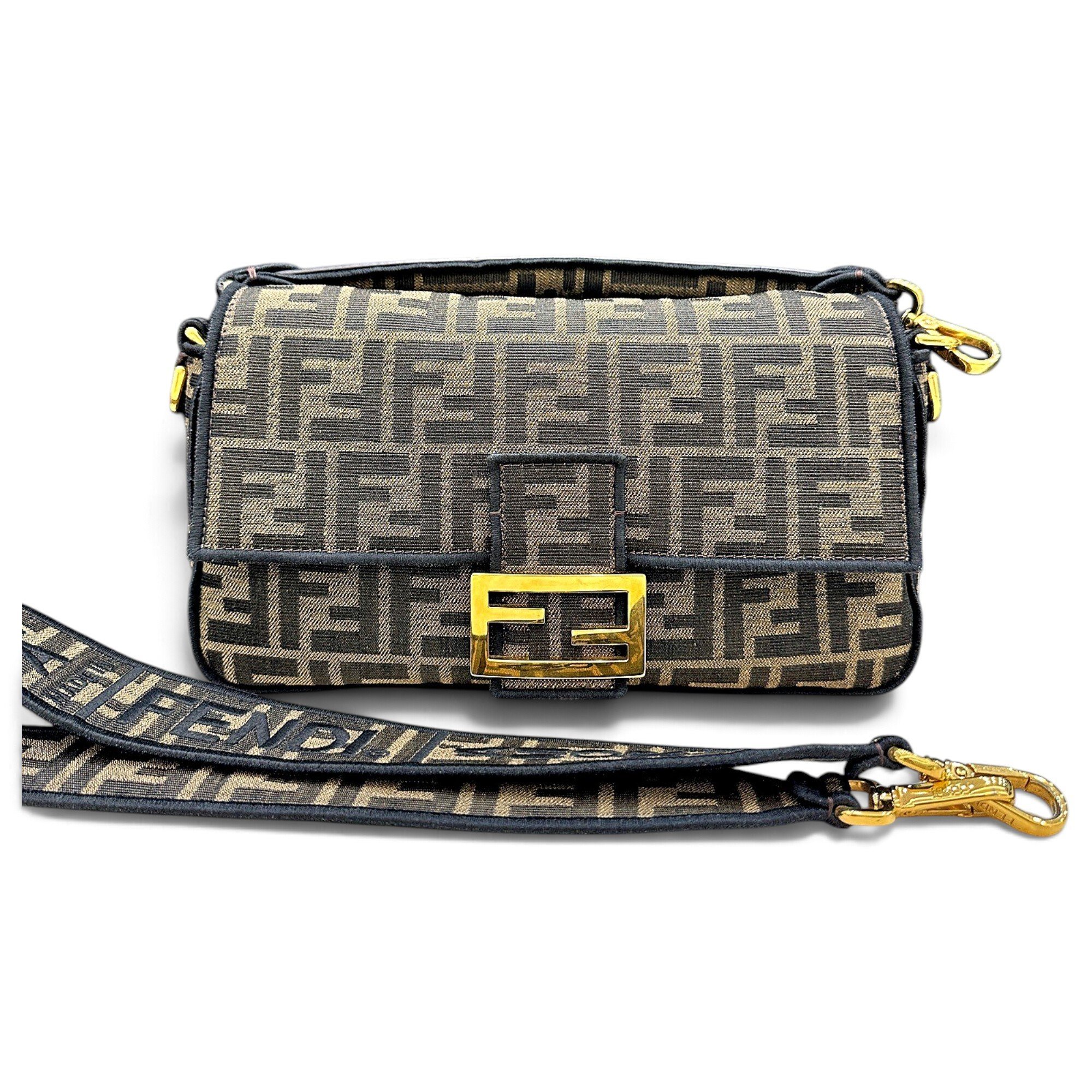 Baguette cloth handbag