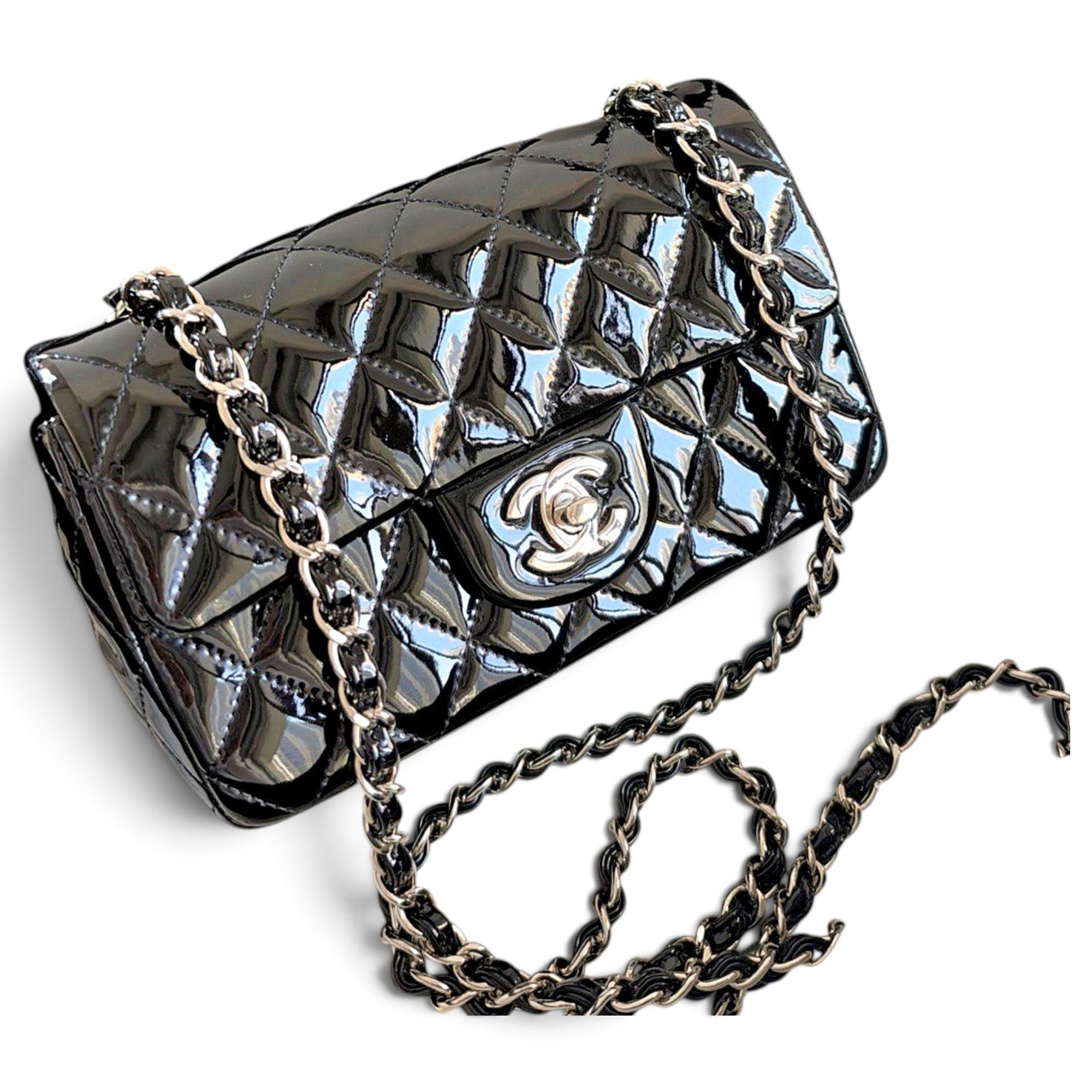 Timeless/Classique patent leather crossbody bag