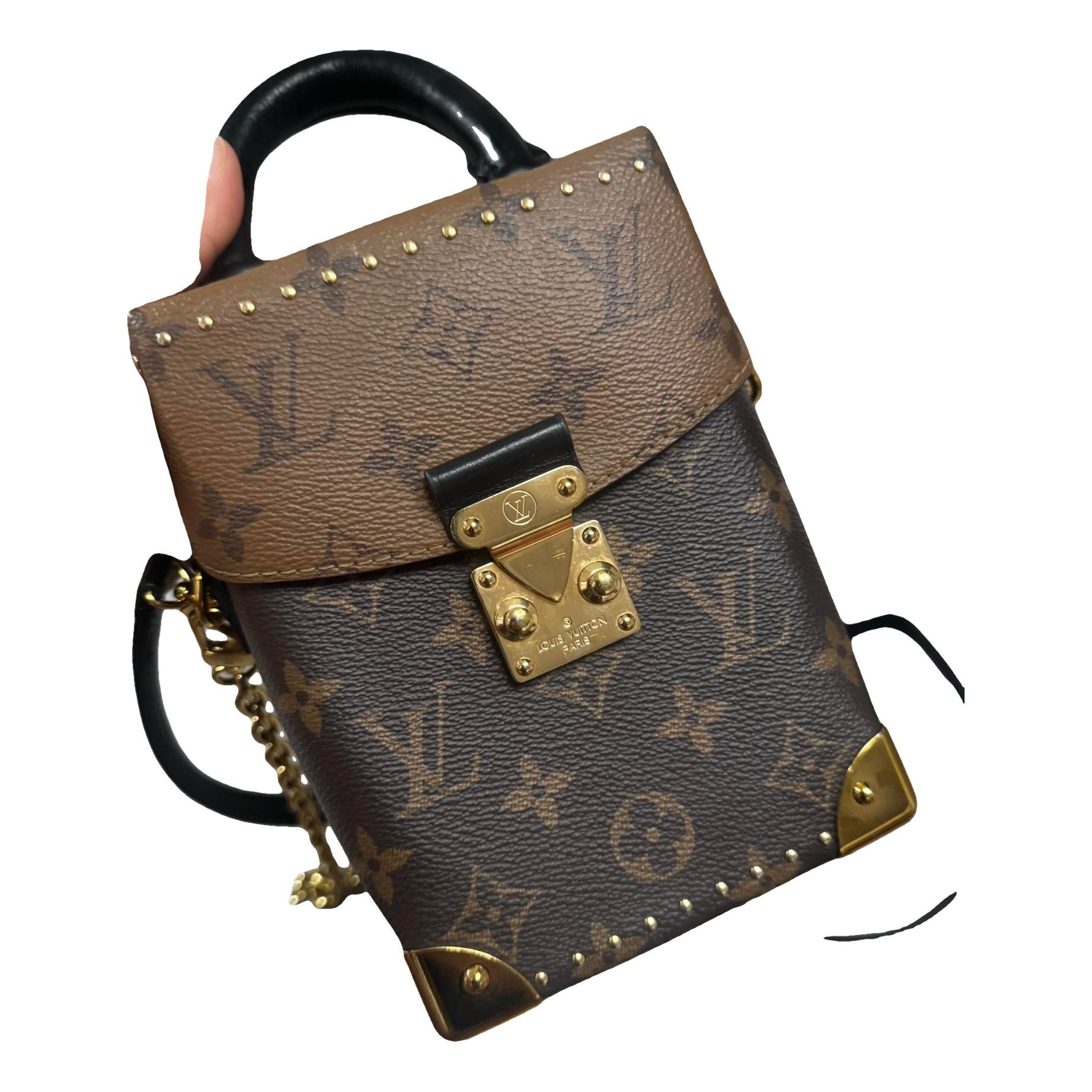 Camera Box leather crossbody bag