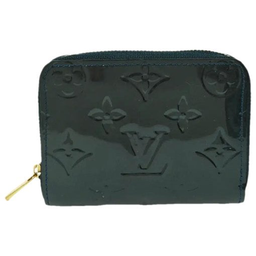Patent leather handbag