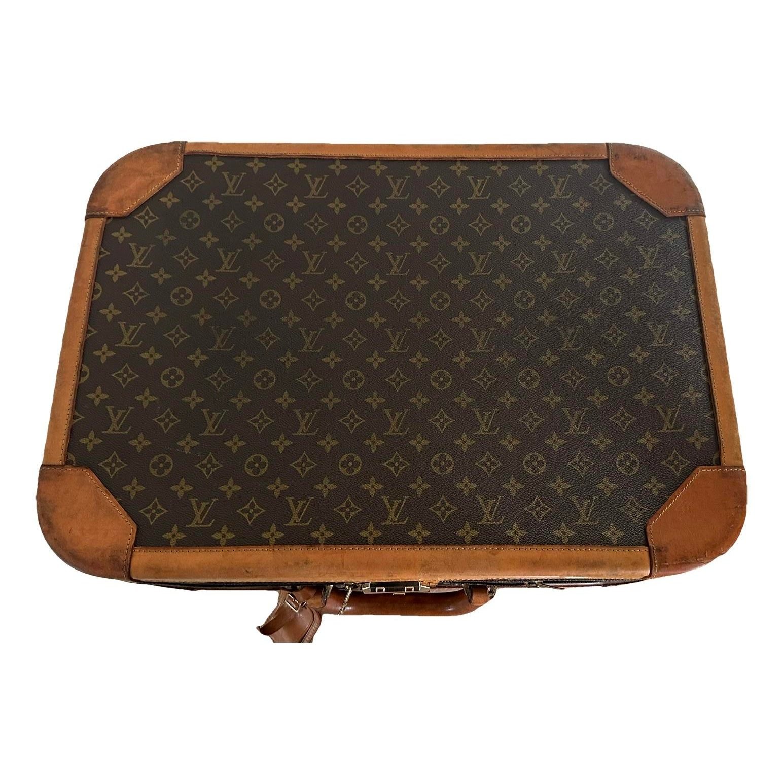 Stratos leather travel bag