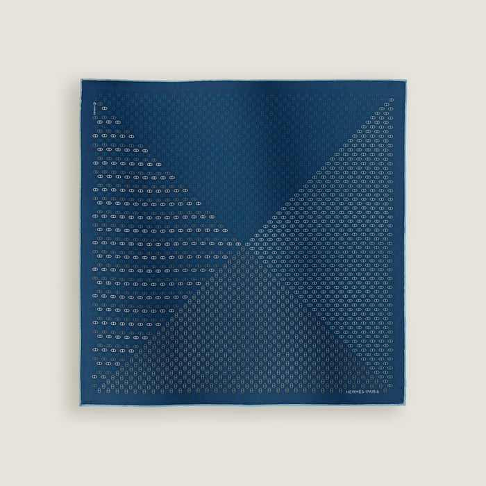 Trois Petits Maillons Pocket Square 45