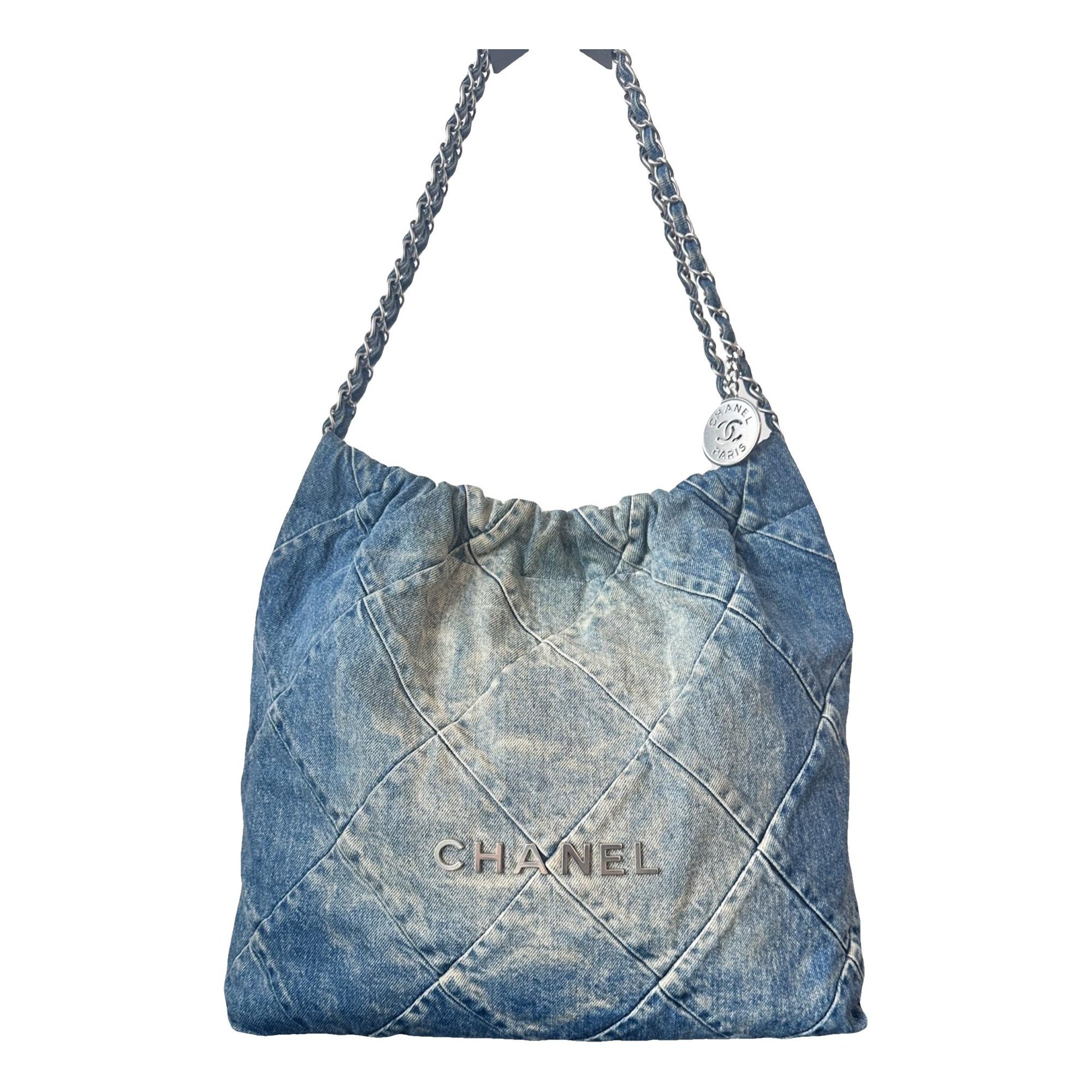 Chanel 22 handbag