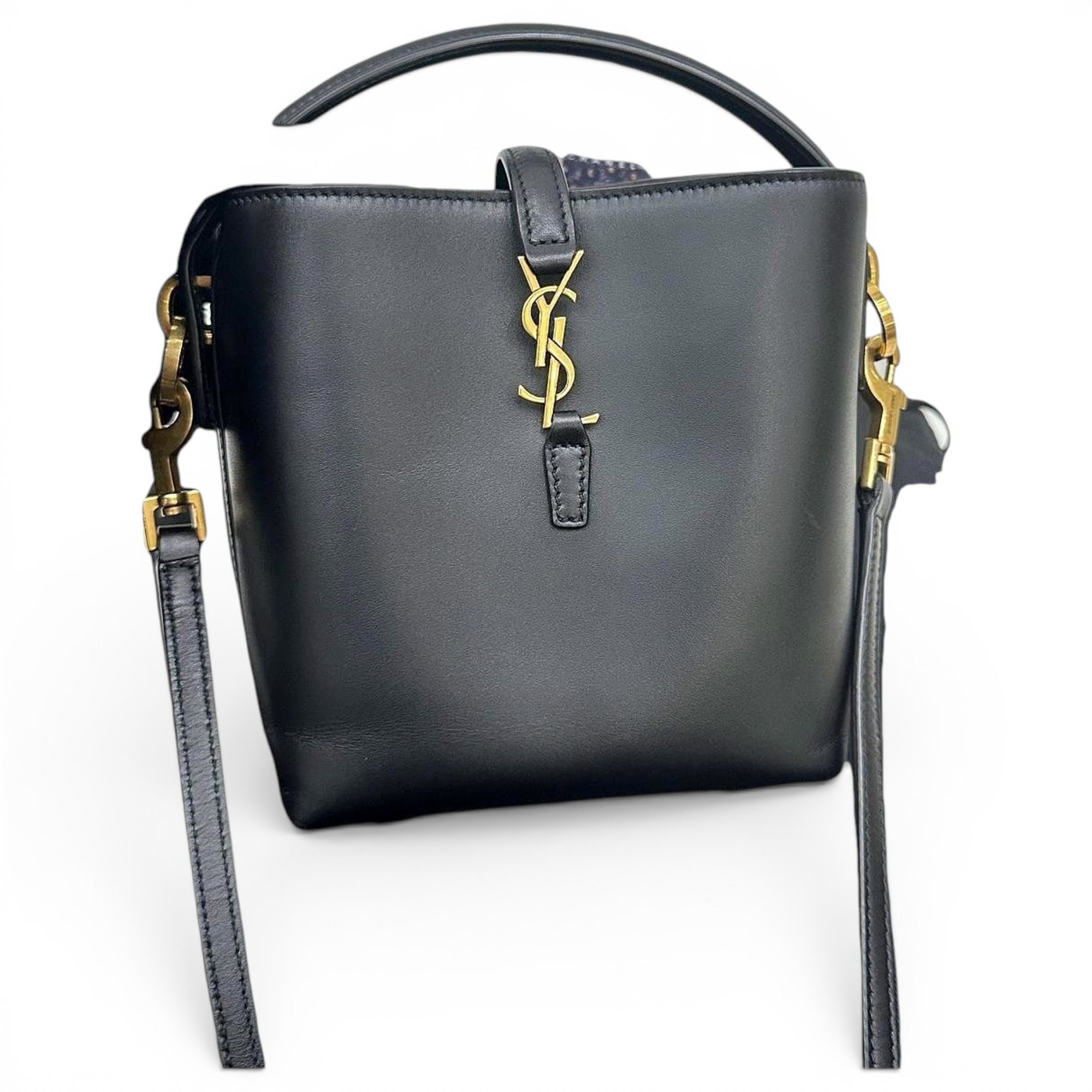 Le 37 leather handbag