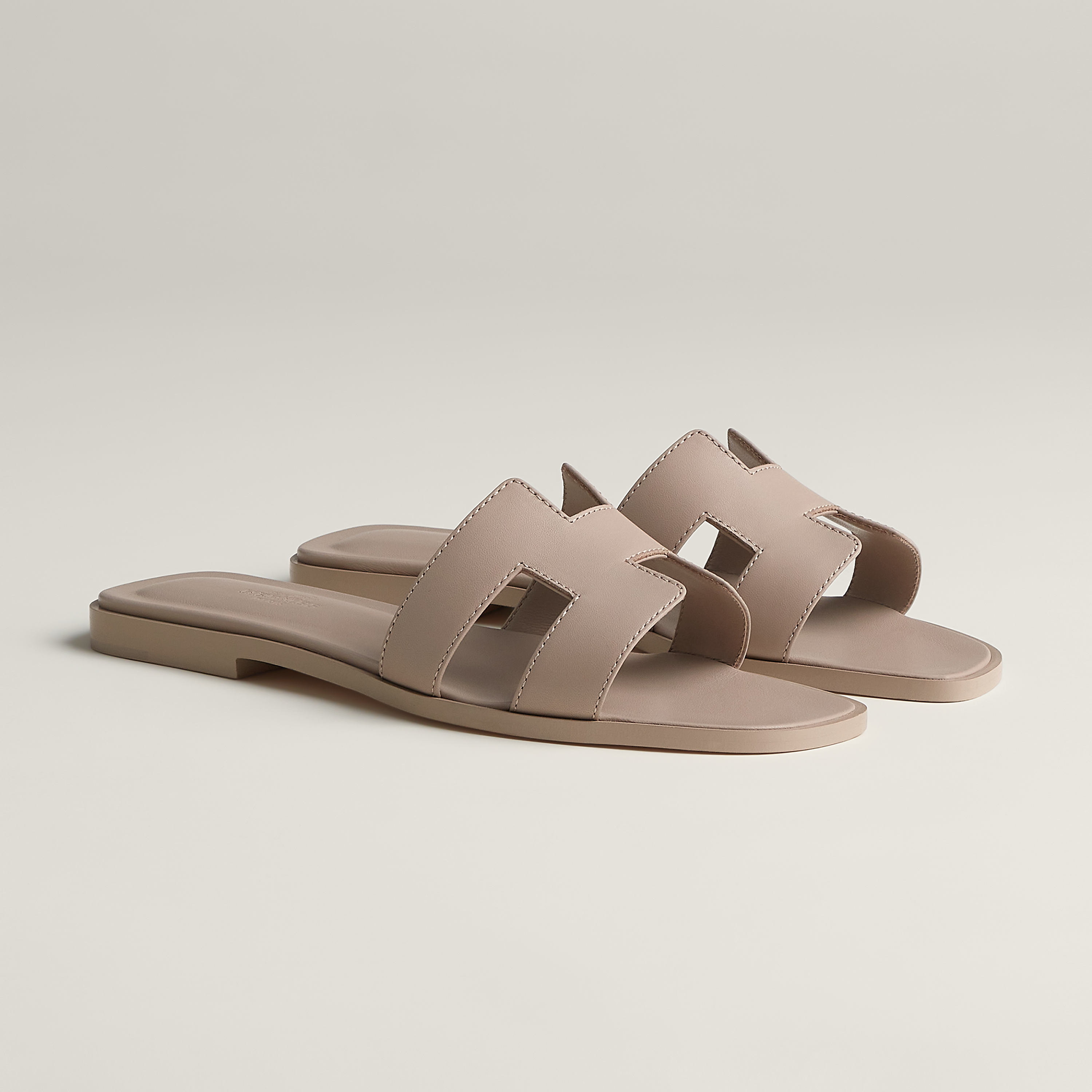 Oran sandal