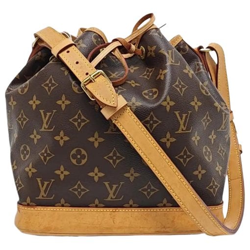 Nano Noé leather crossbody bag