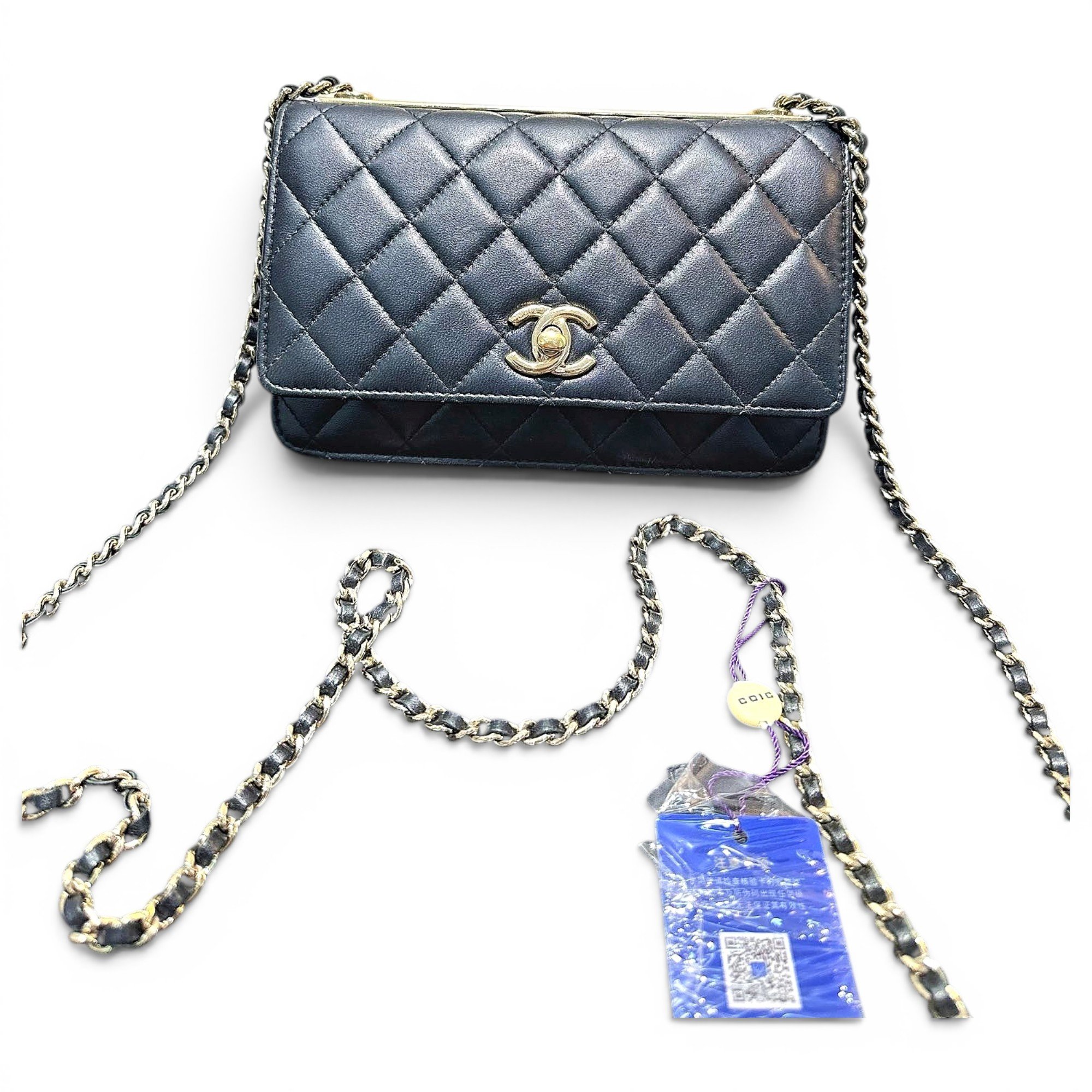 Trendy CC leather handbag