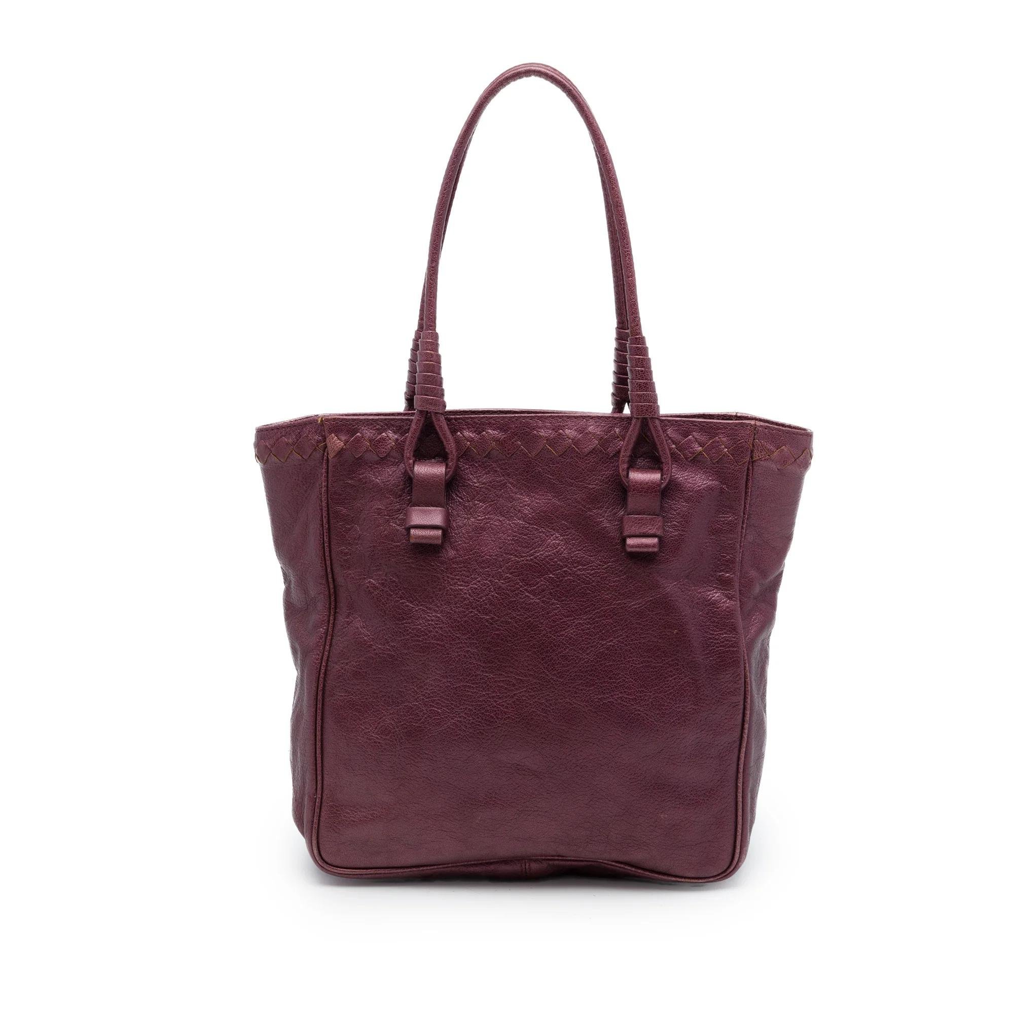 Leather tote