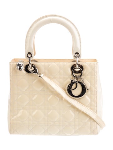 Cannage Lady Dior Medium